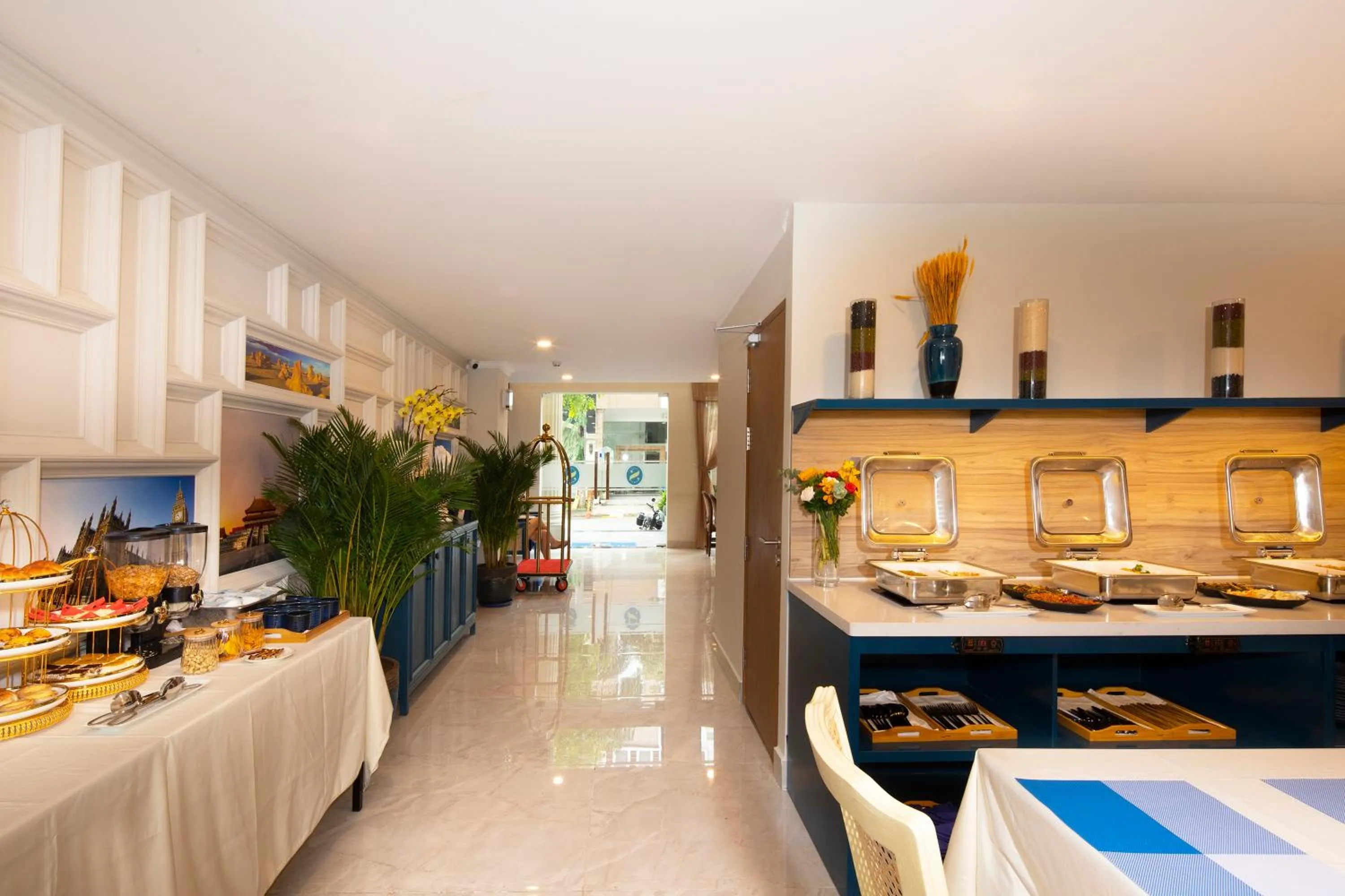 Restaurant/places to eat in Sabina Boutique Hotel 3