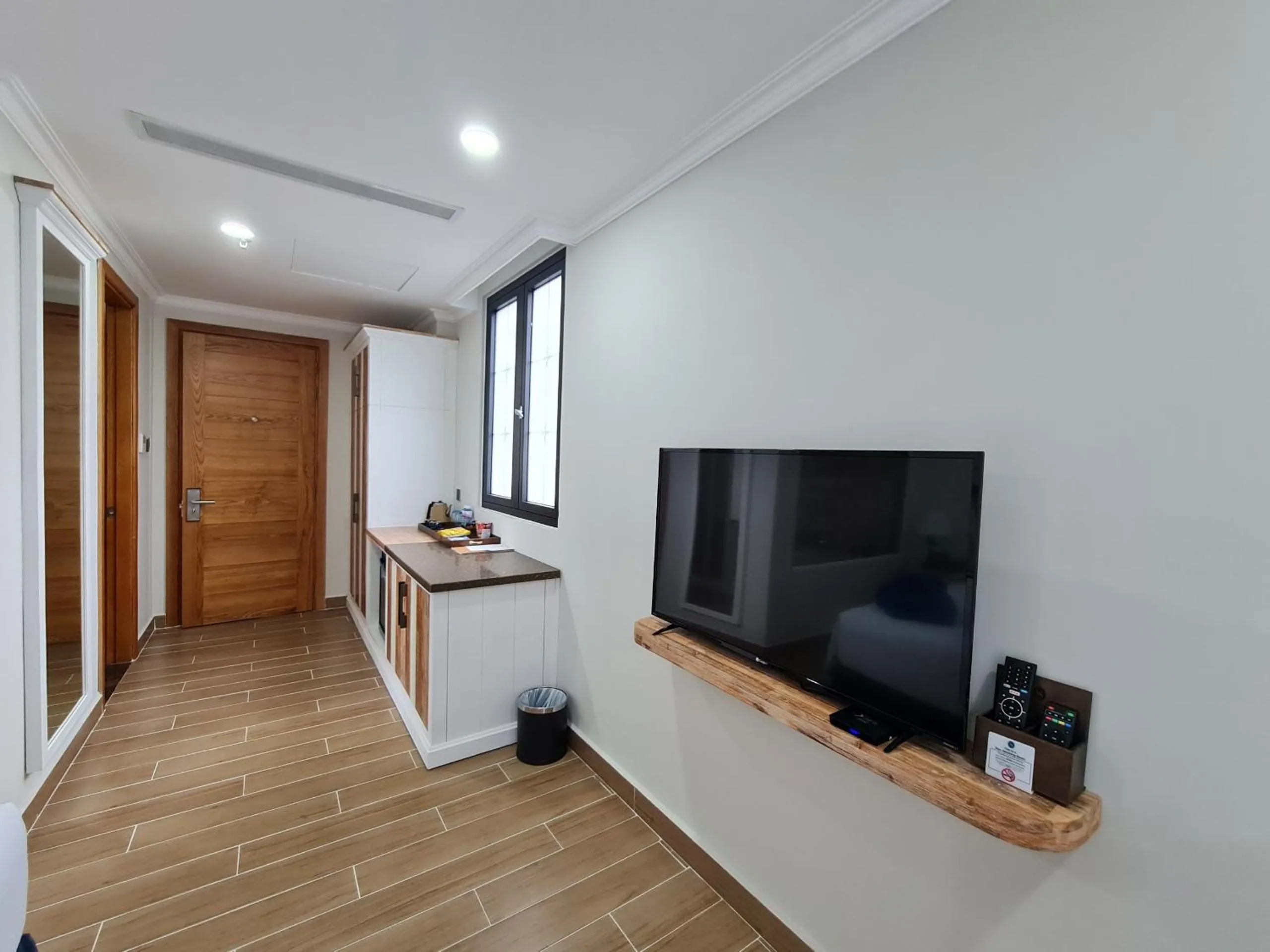 TV and multimedia in Sabina Boutique Hotel 3