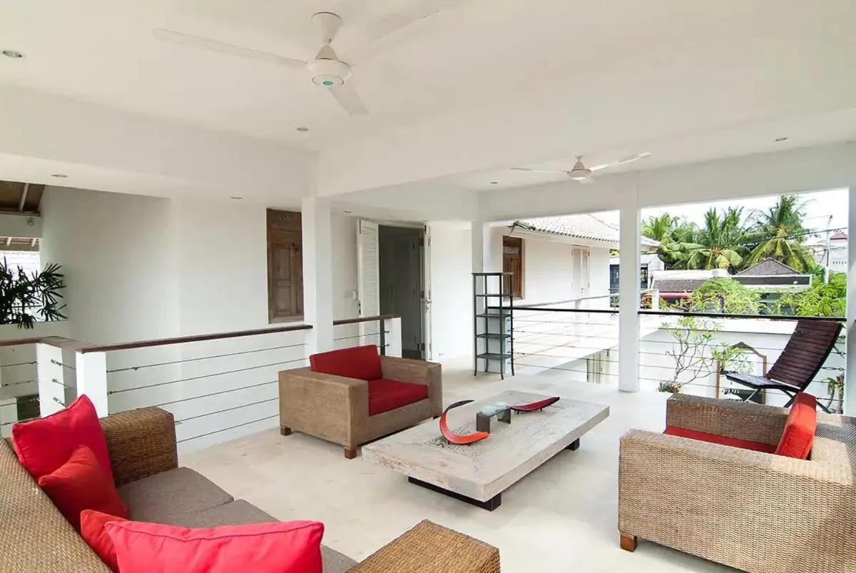 Seating area in Villa Seminyak 6 Bedrooms