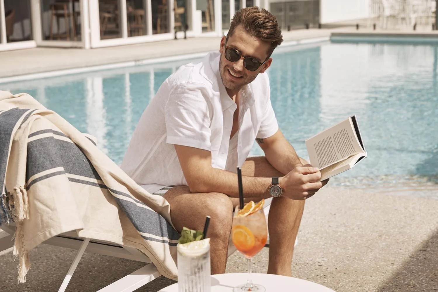 Pool view in Hotel Alba Adelaide