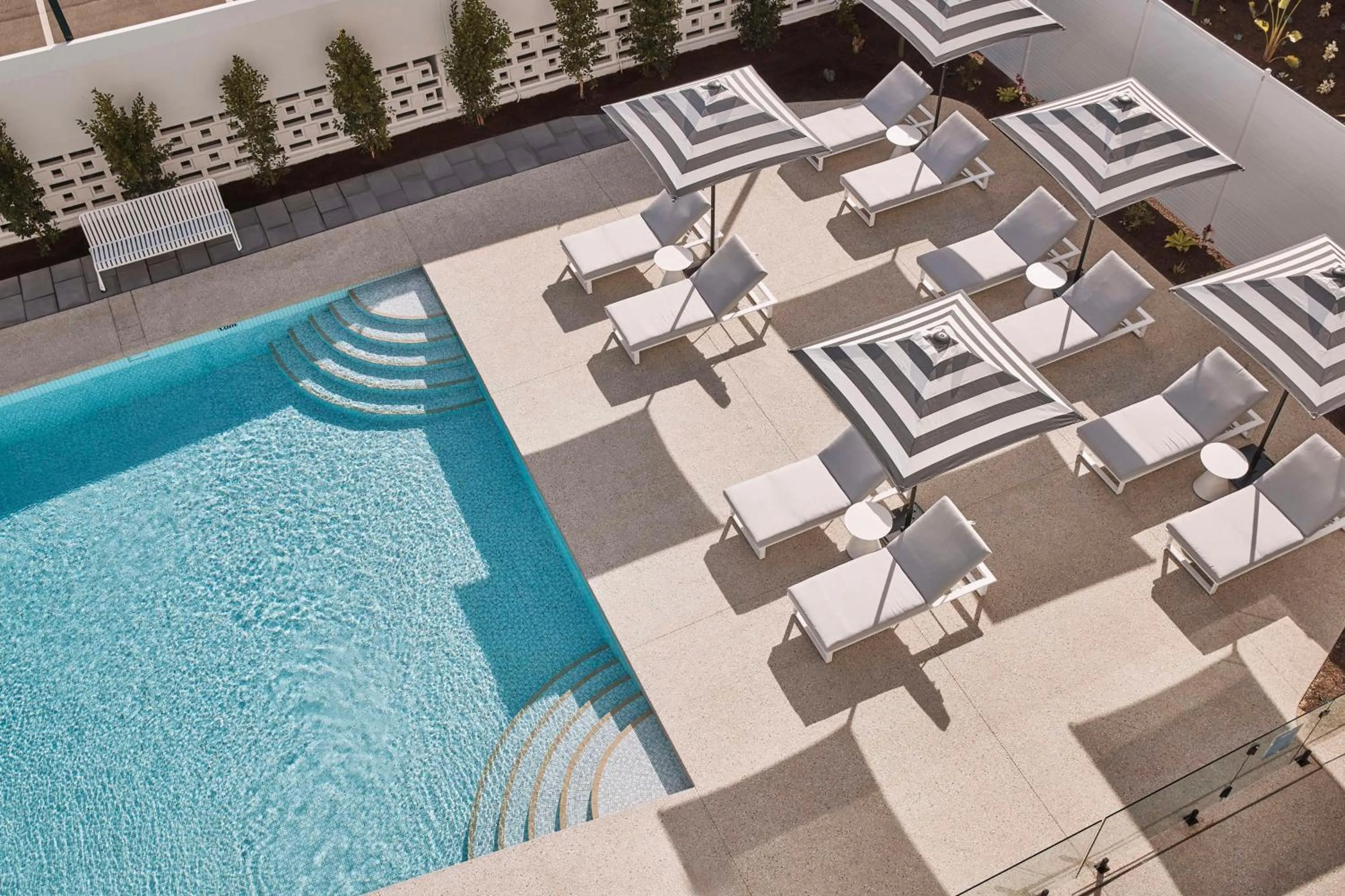 Pool view in Hotel Alba Adelaide