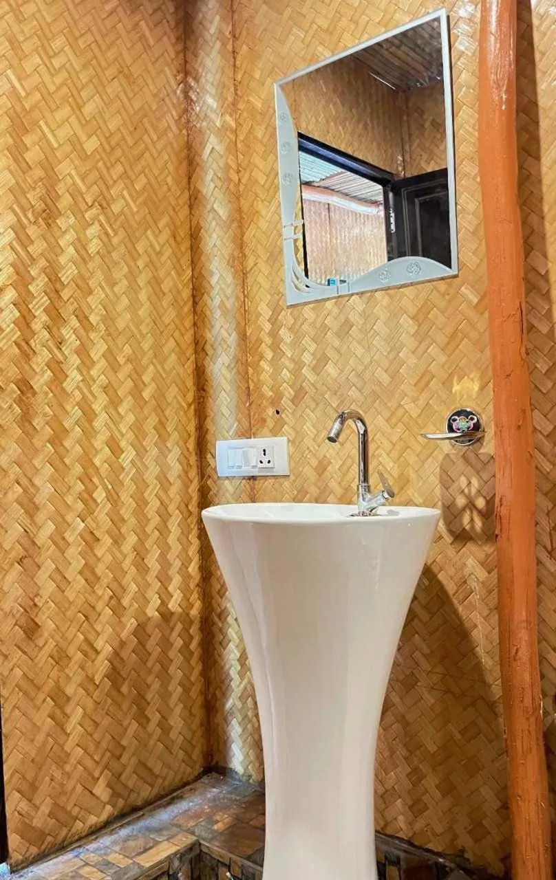 Bathroom in Hotel O Royal Tree Cafe And Resort