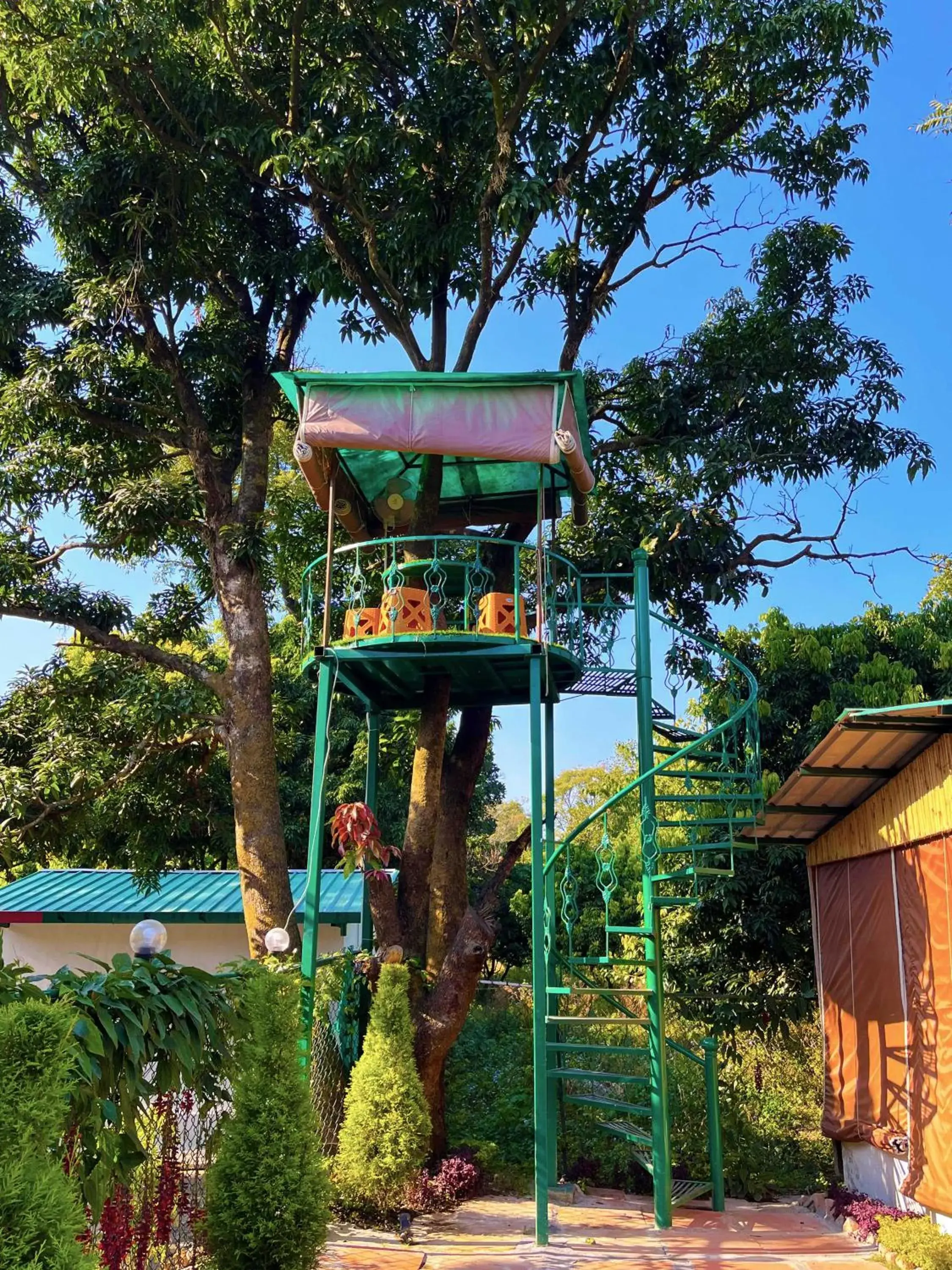 Facade/entrance in Hotel O Royal Tree Cafe And Resort Facade/entrance in Hotel O Royal Tree Cafe And Resort