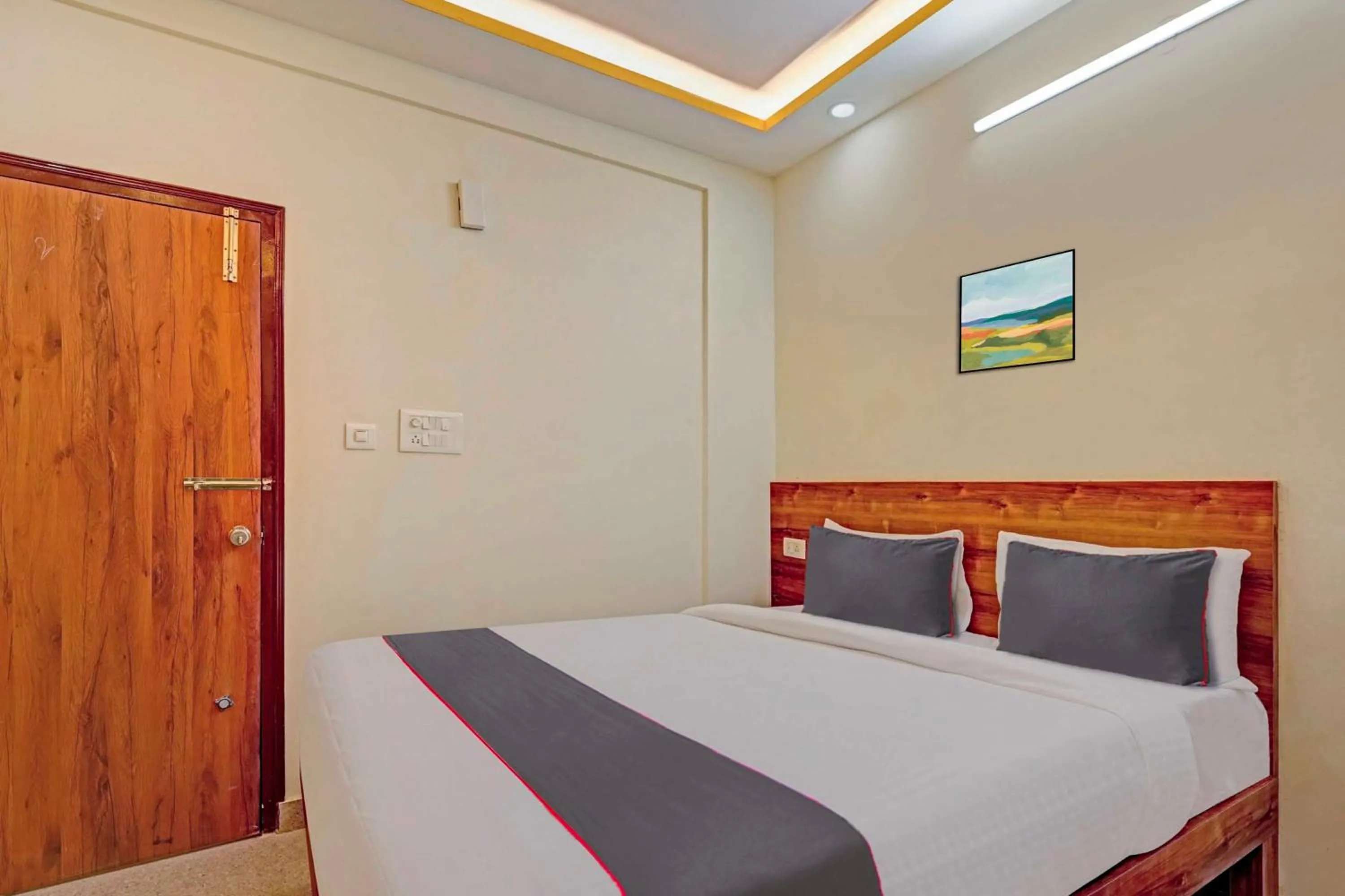 Bedroom, Bed in Super Hotel O Sri Sapthagiri Comforts