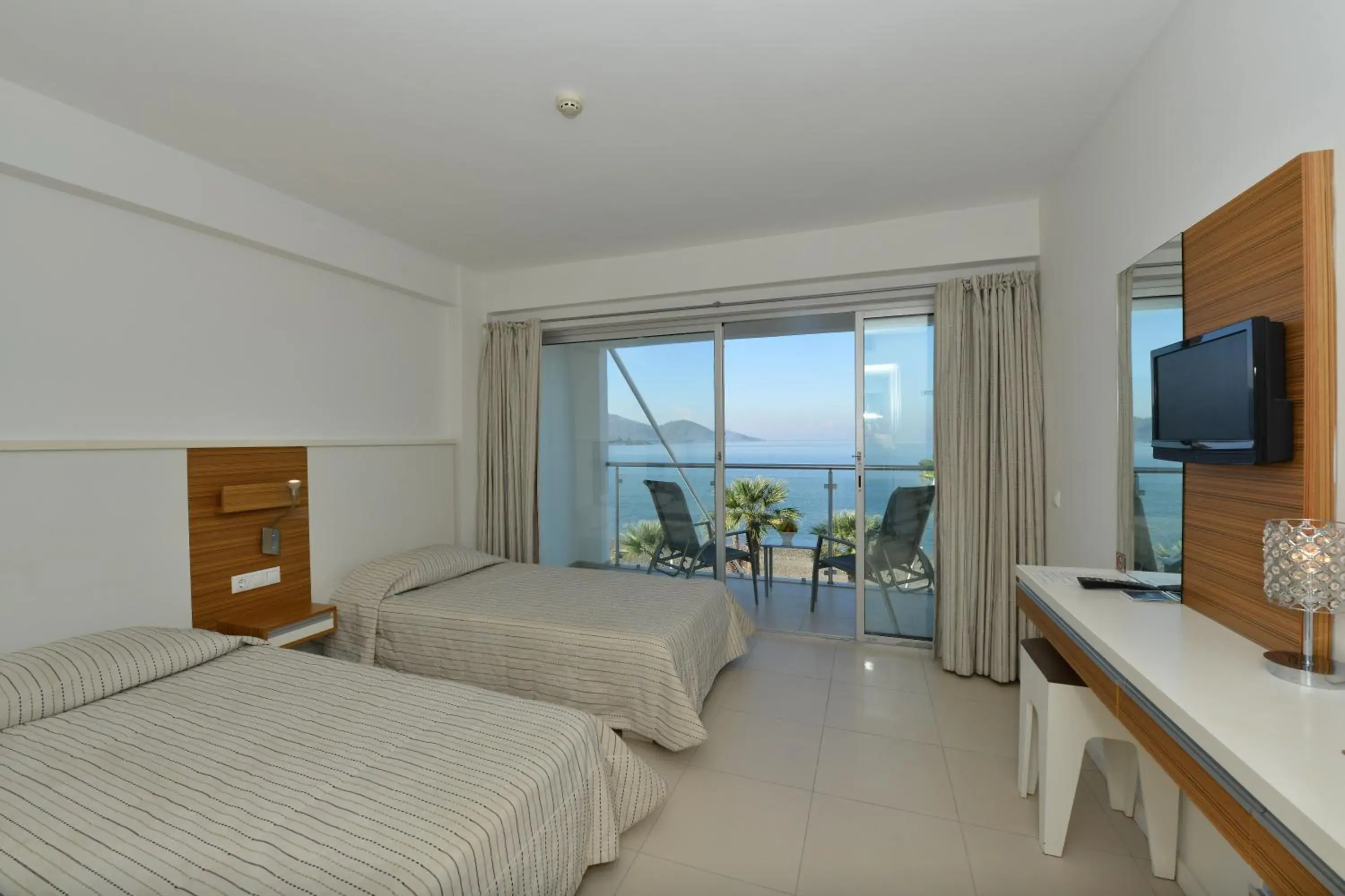 Standard Twin Room with Sea View in Hotel Delta Standard Twin Room with Sea View in Hotel Delta