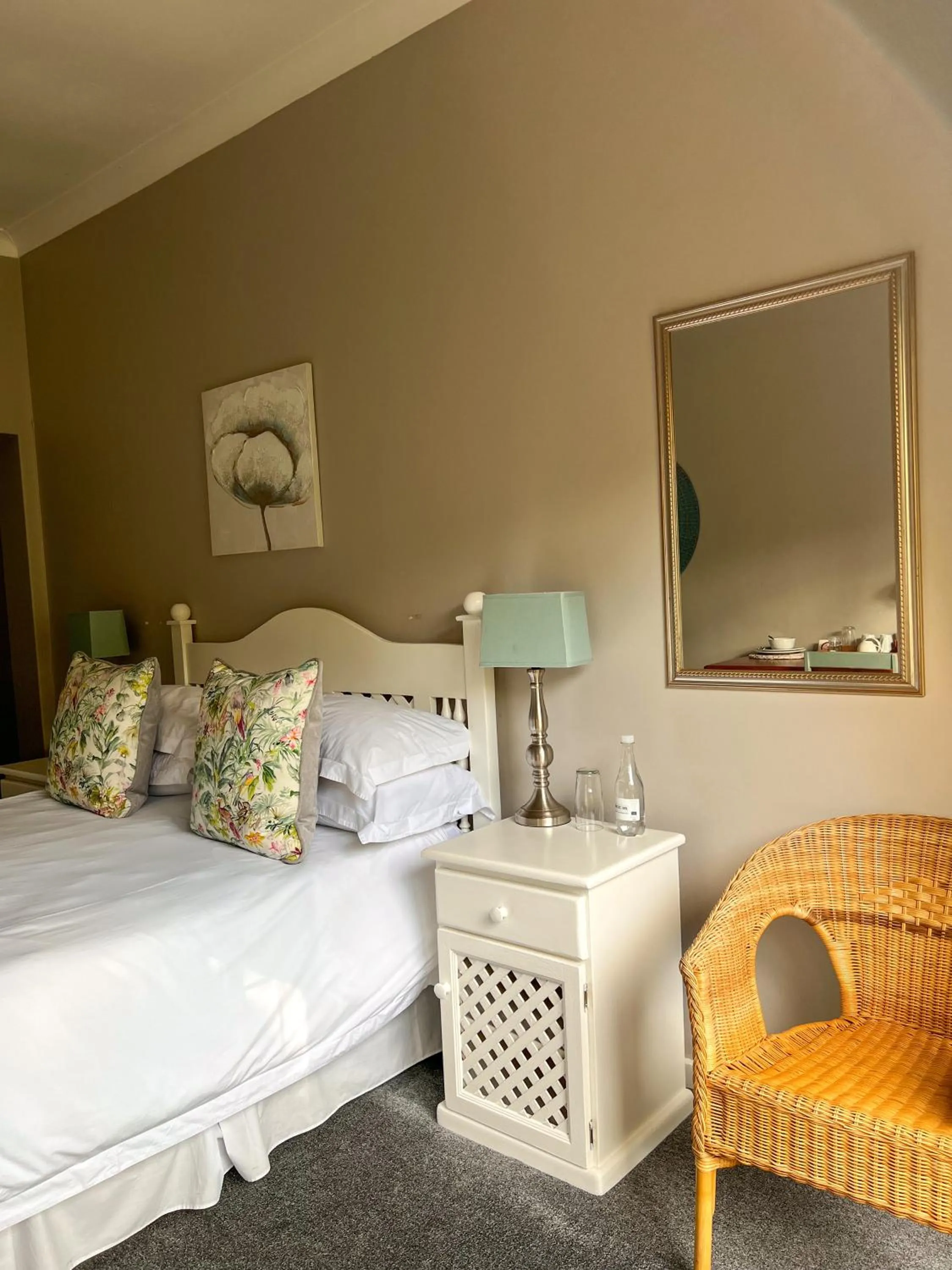 Bed in Bunkers Inn Guesthouse