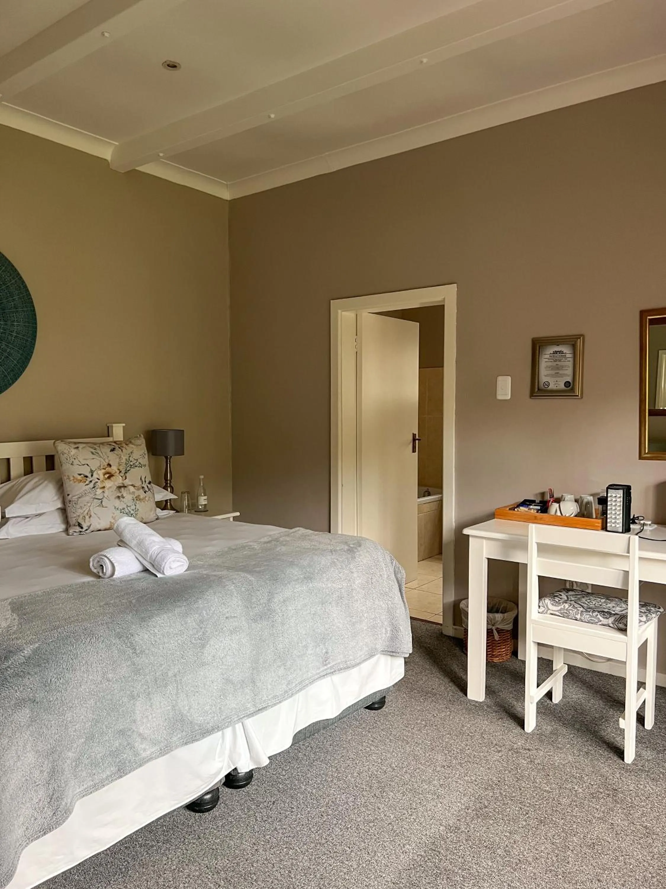 Bedroom, Bed in Bunkers Inn Guesthouse