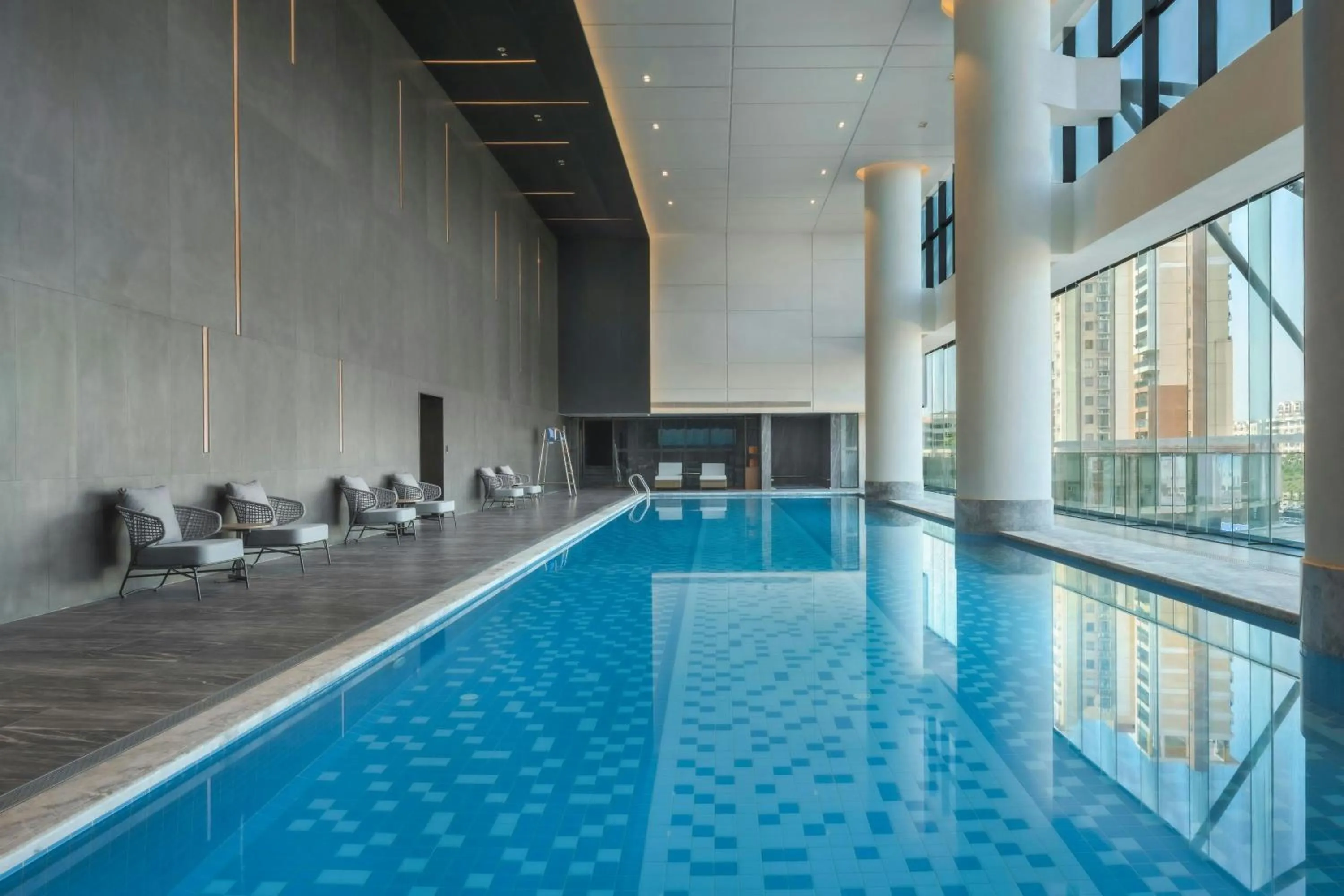 Swimming pool in Courtyard by Marriott Foshan Gaoming