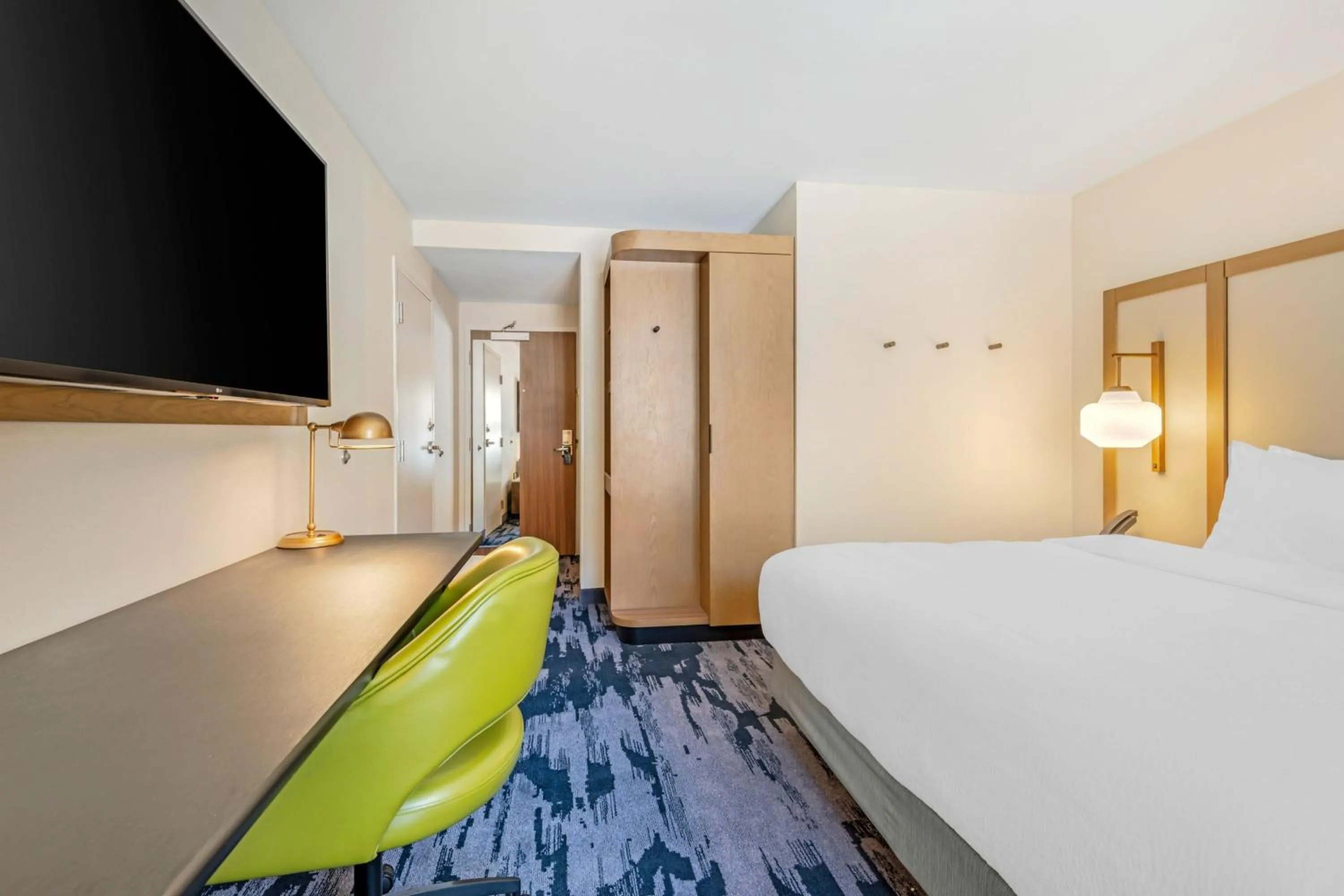 Photo of the whole room, Bed in Fairfield by Marriott Inn & Suites North Conway