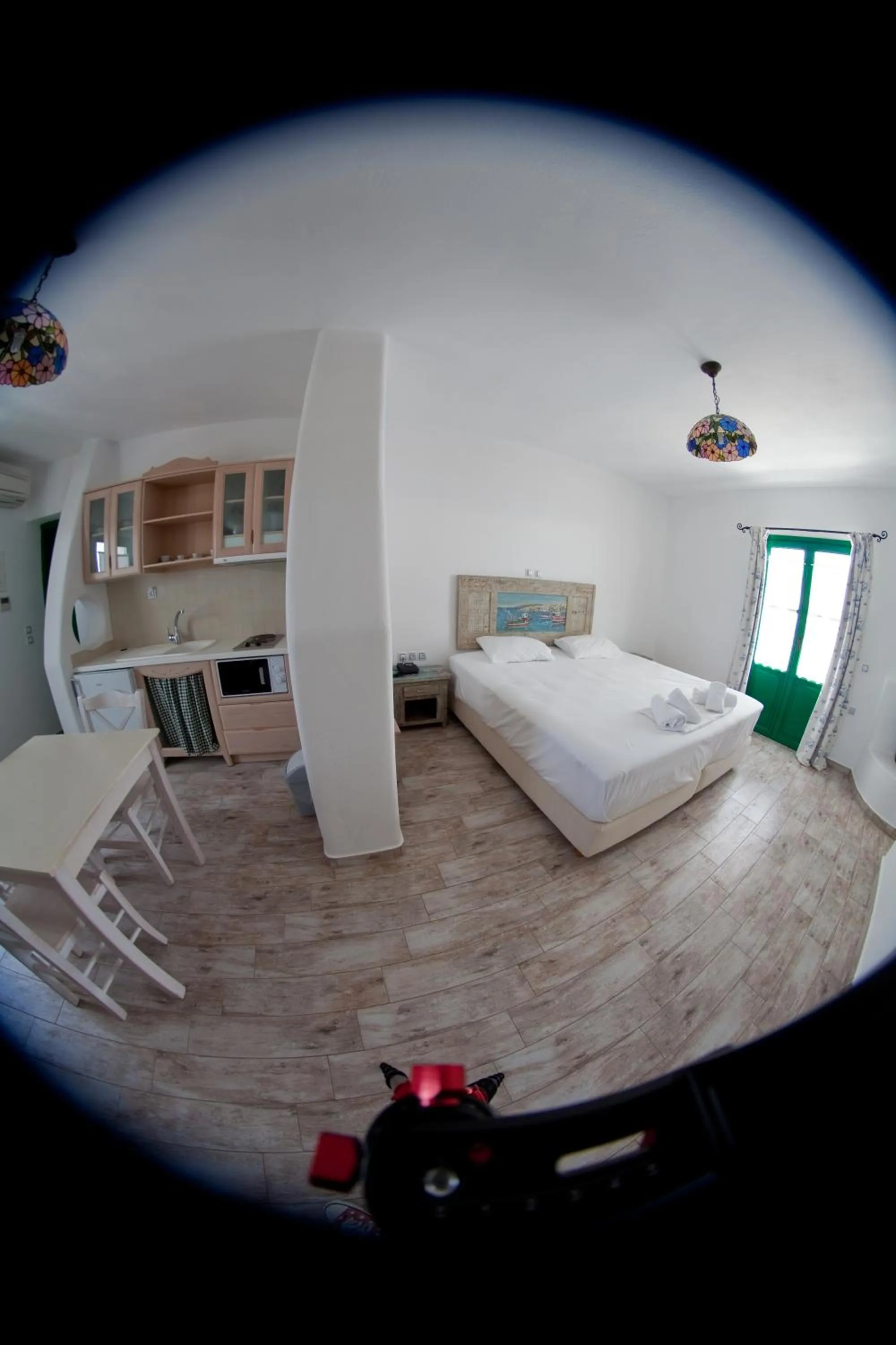 Photo of the whole room, Bed in Viva Mare Foinikounta