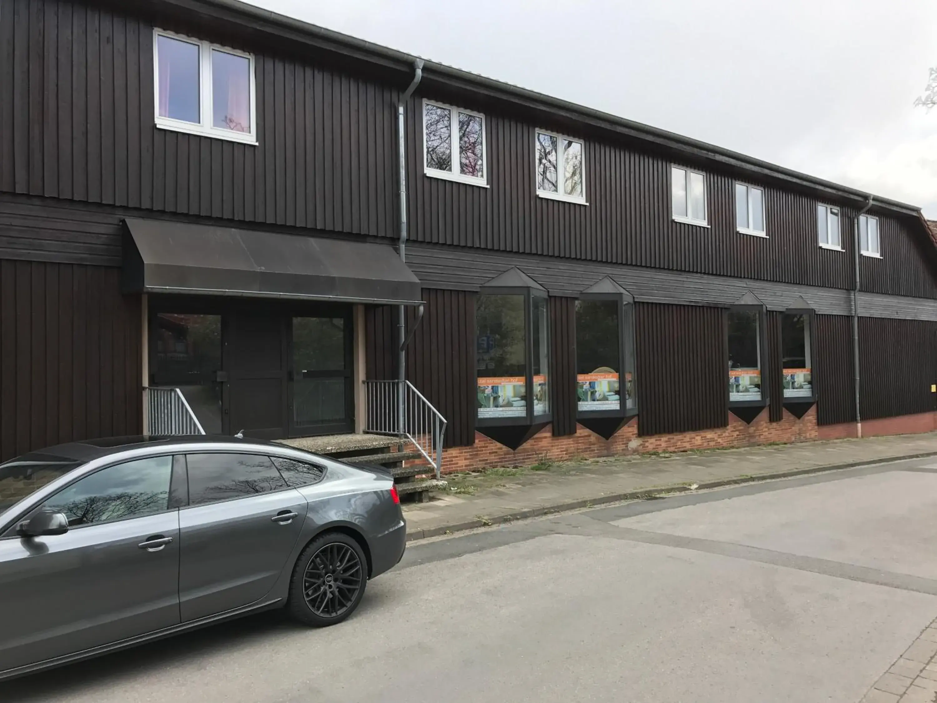 Property building in Apart Hotel Sarstedter Hof Property building in Apart Hotel Sarstedter Hof