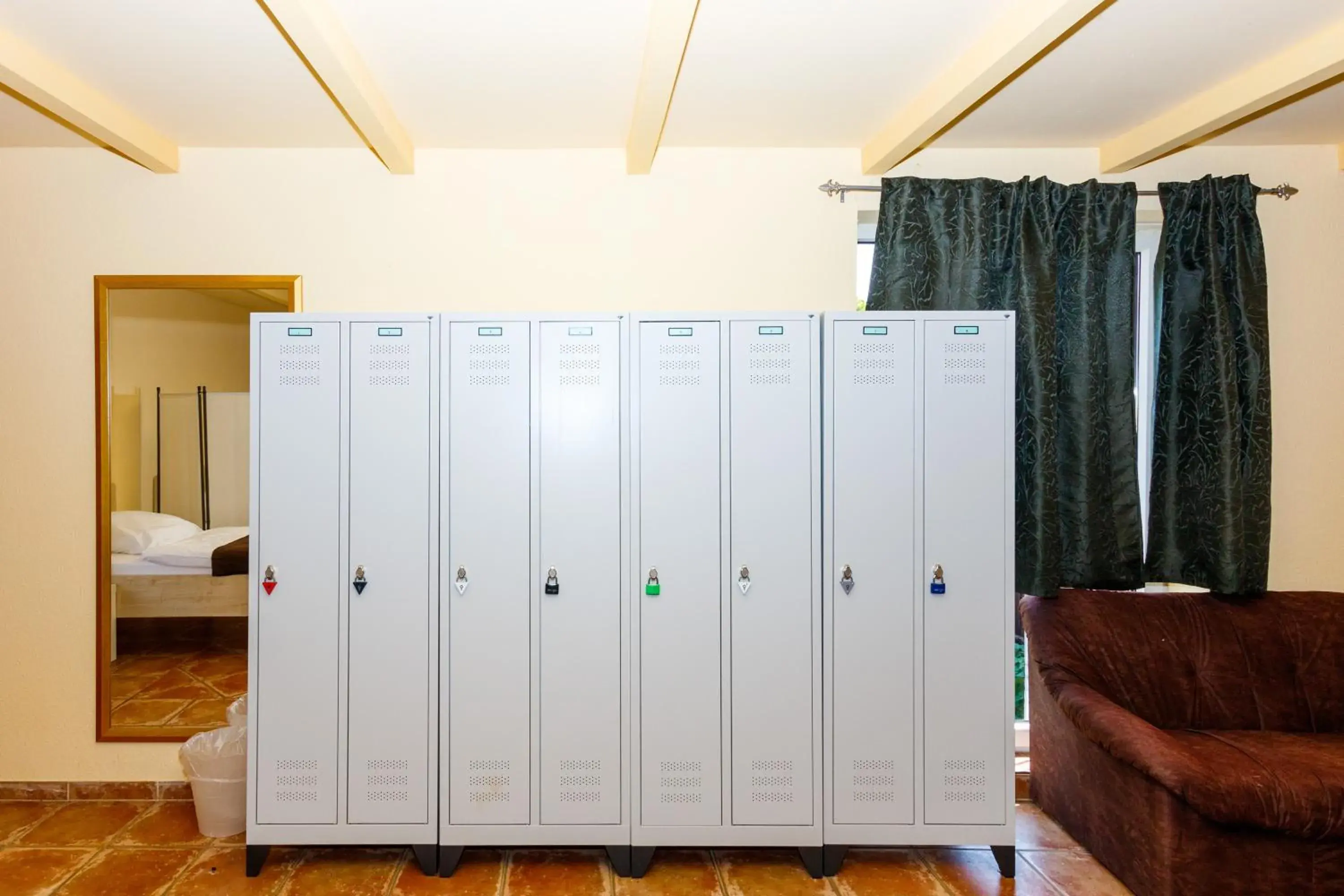 Photo of the whole room in Apart Hotel Sarstedter Hof Photo of the whole room in Apart Hotel Sarstedter Hof