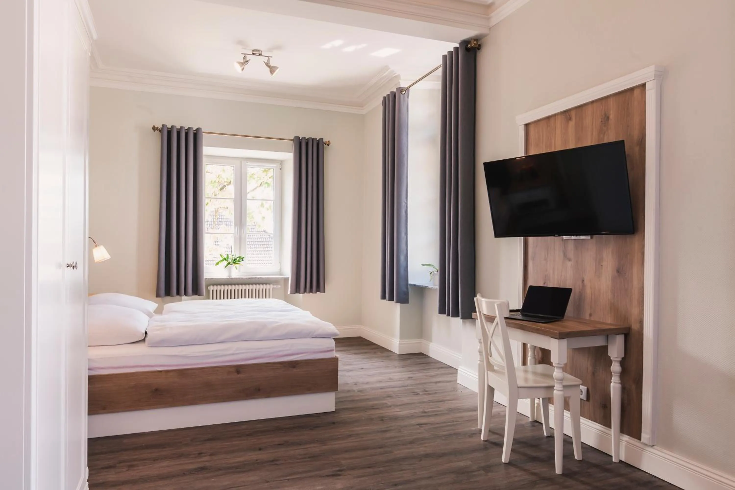 Bed in Die Sonne Nollingen