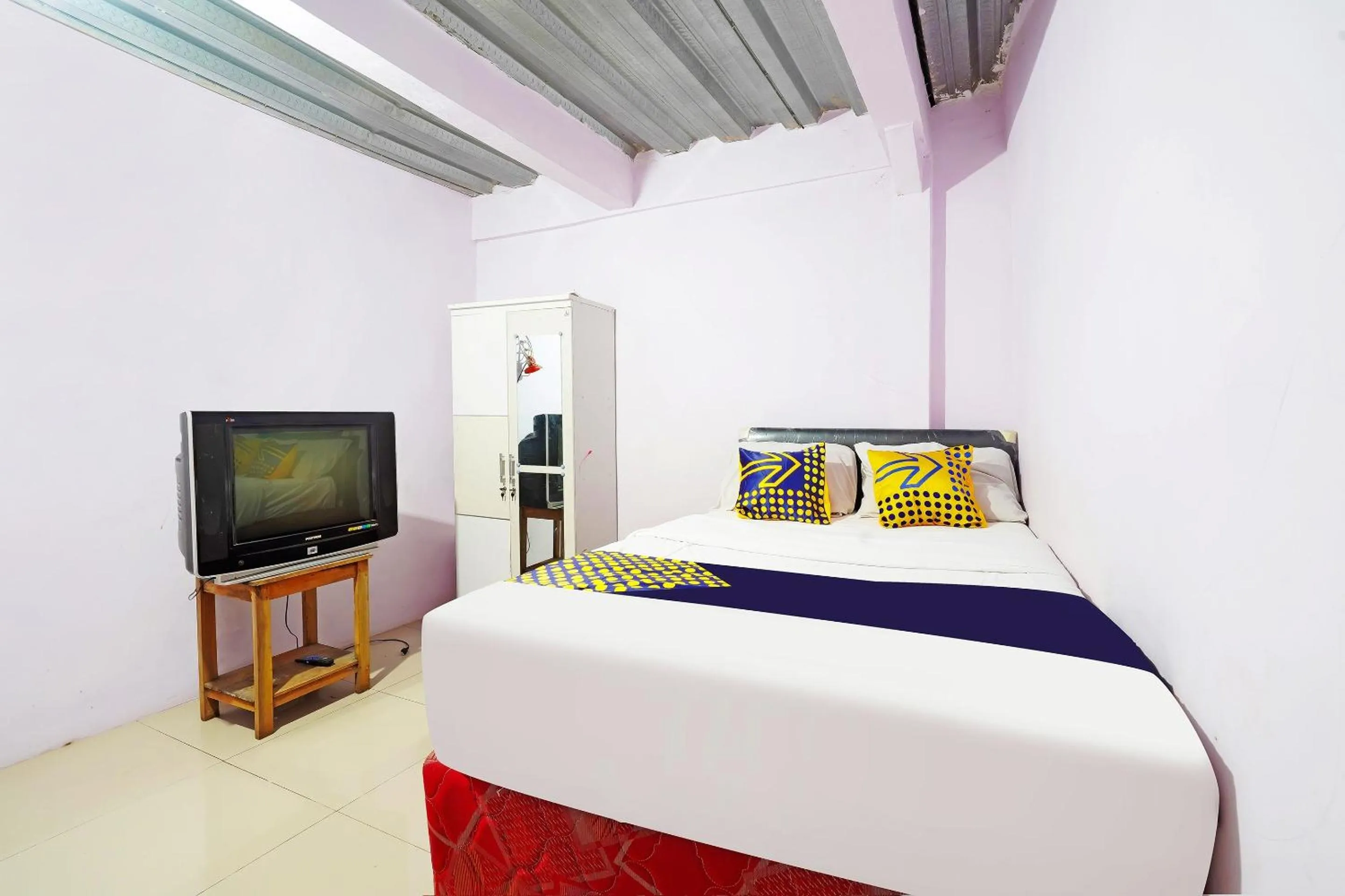 Bedroom, Bed in Hotel O Biring Residence