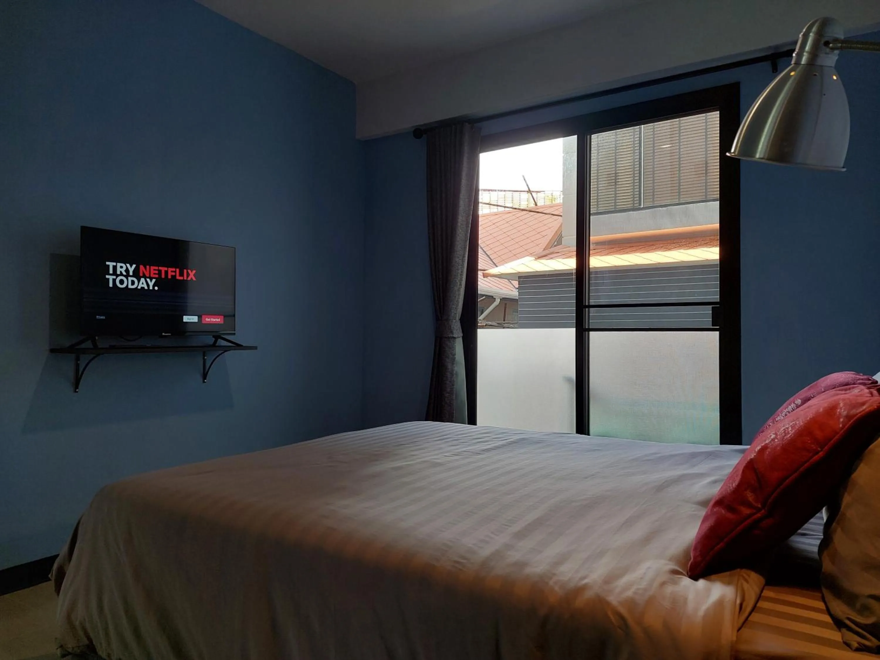 Bed in HOUSEMODE - BAANYAI @ Wongwian Yai