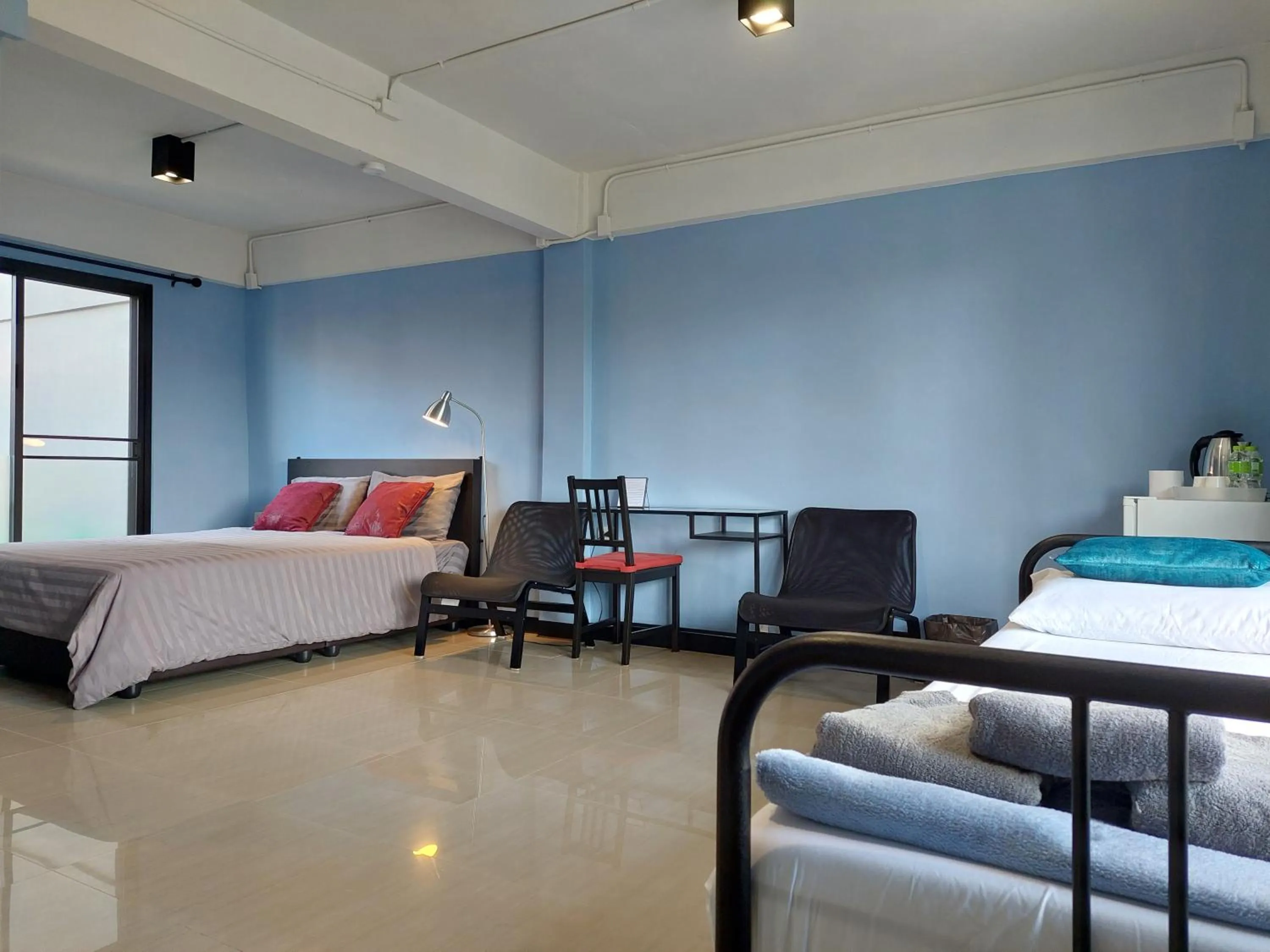 Bed in HOUSEMODE - BAANYAI @ Wongwian Yai