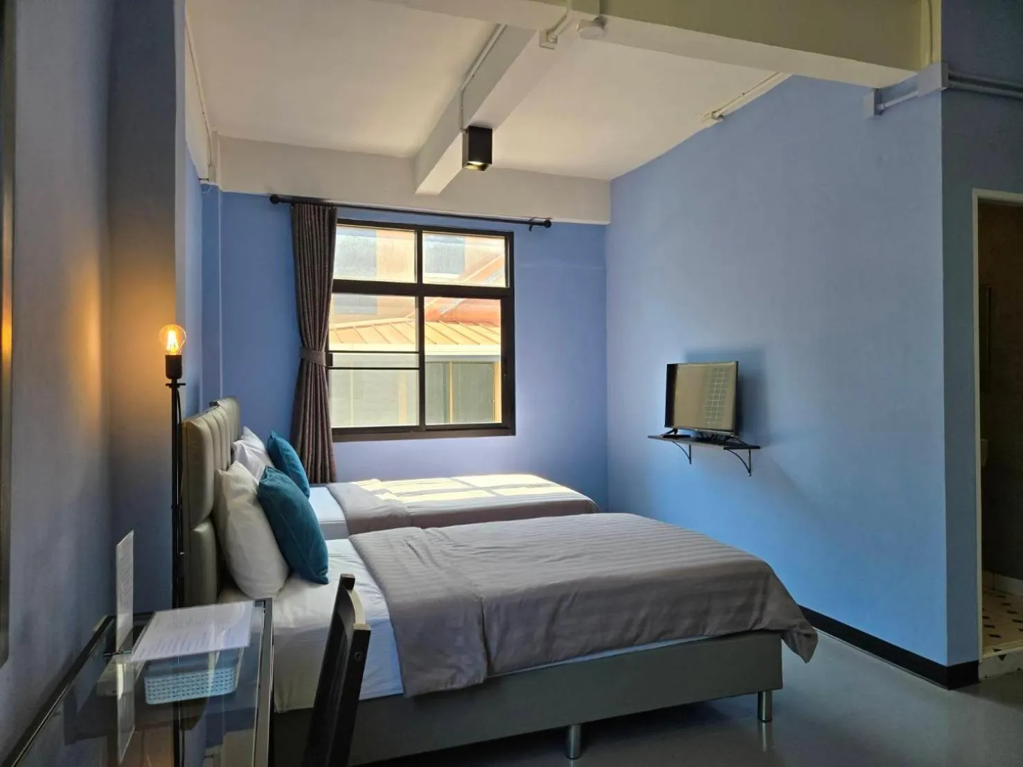 Bed in HOUSEMODE - BAANYAI @ Wongwian Yai