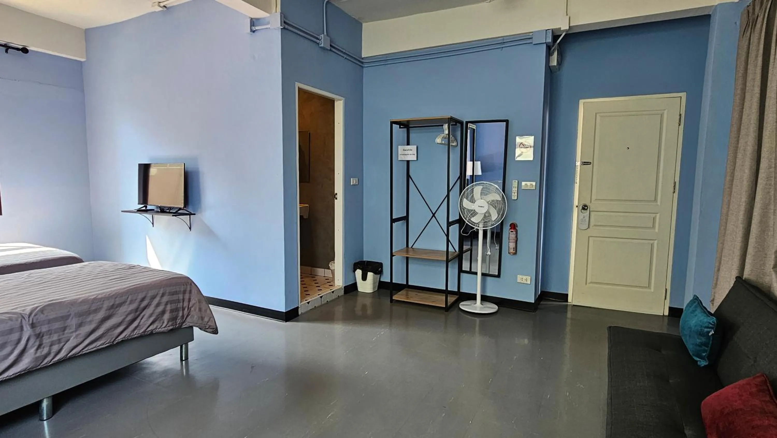 Property building, Bed in HOUSEMODE - BAANYAI @ Wongwian Yai