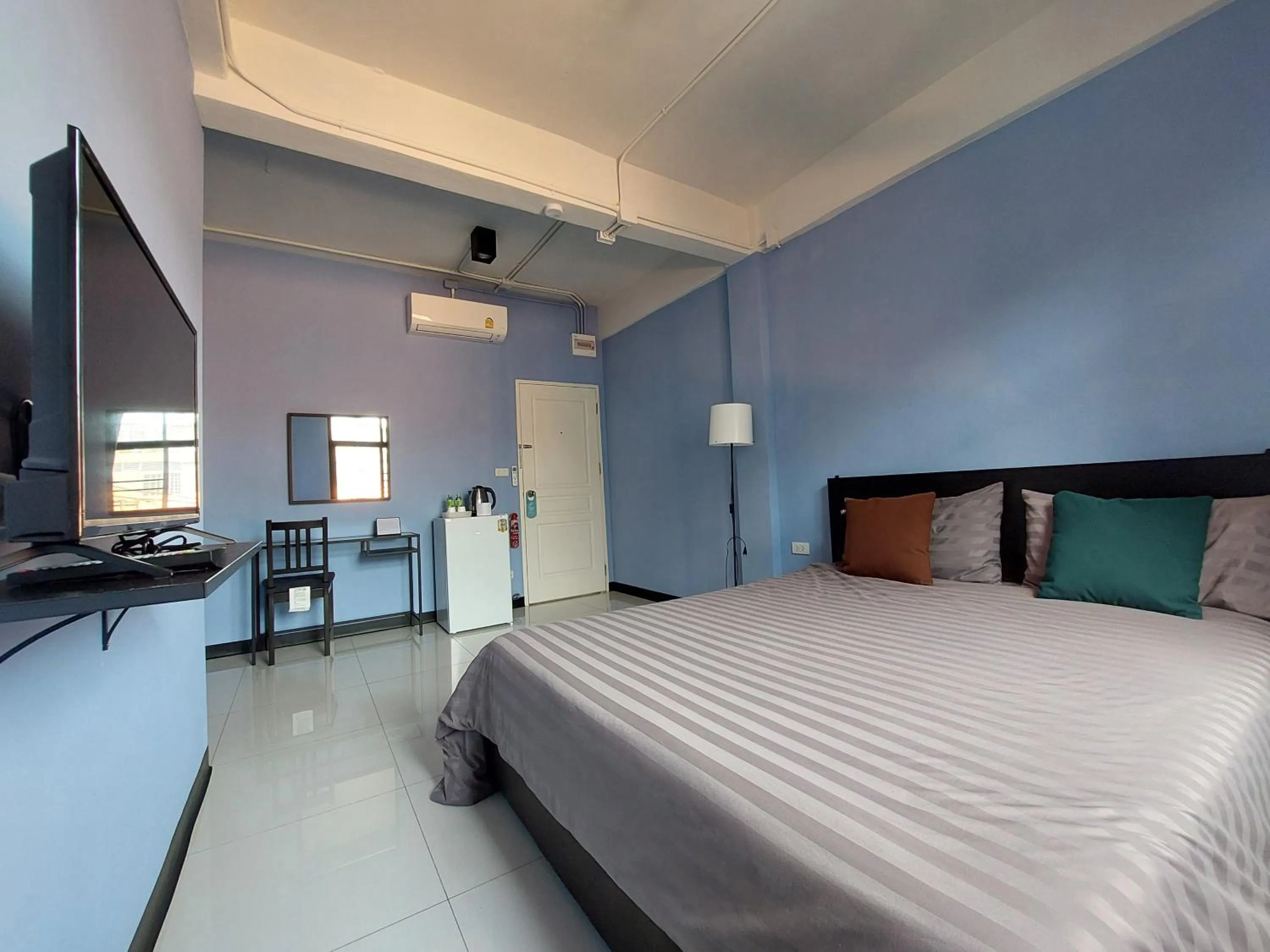 Bed in HOUSEMODE - BAANYAI @ Wongwian Yai