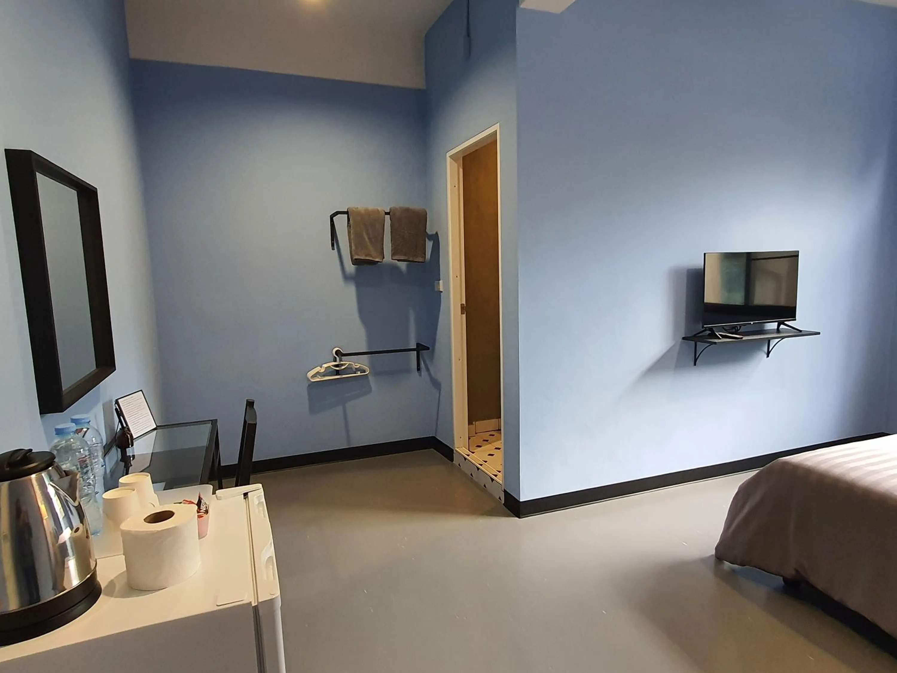 Bed in HOUSEMODE - BAANYAI @ Wongwian Yai