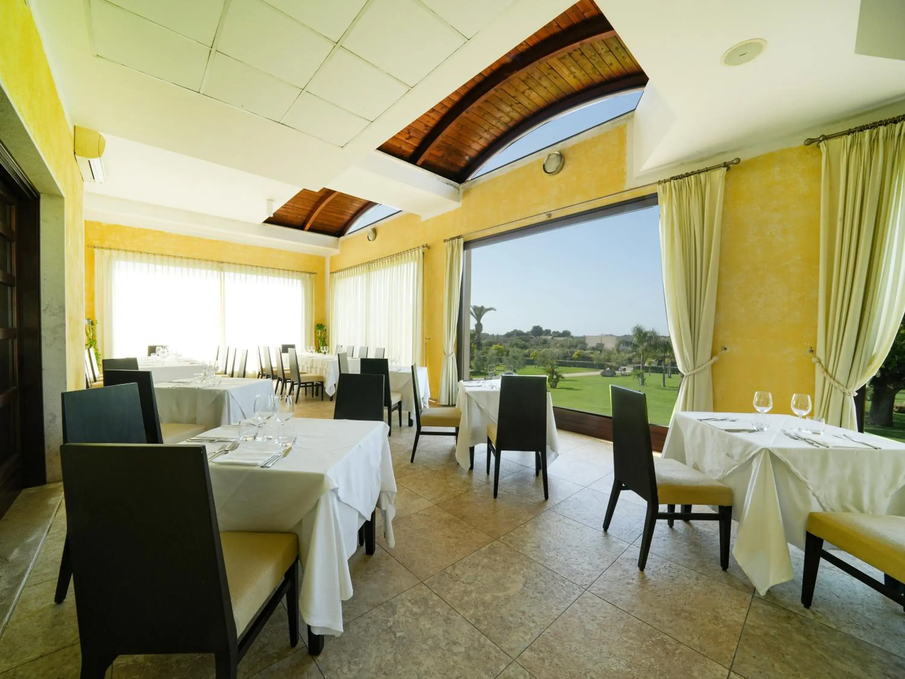 Restaurant/places to eat in GH Gallipoli Resort Restaurant/places to eat in GH Gallipoli Resort