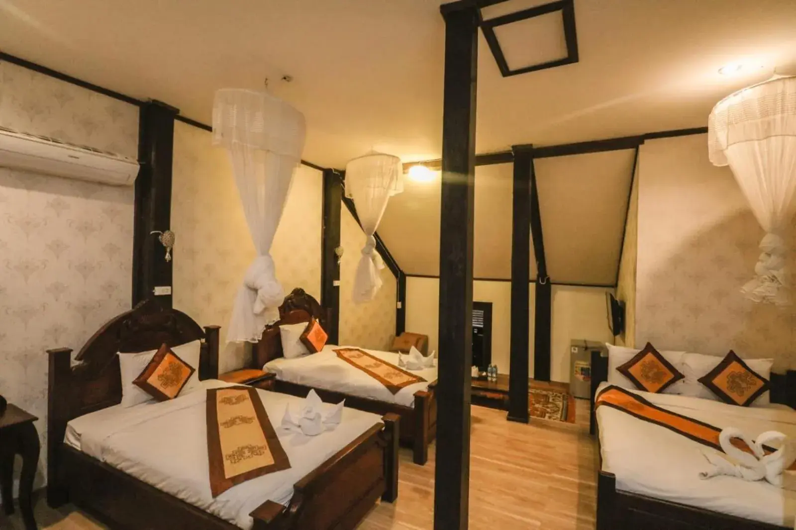 Bedroom, Bed in Ananta Hotel Luangprabang Bedroom, Bed in Ananta Hotel Luangprabang