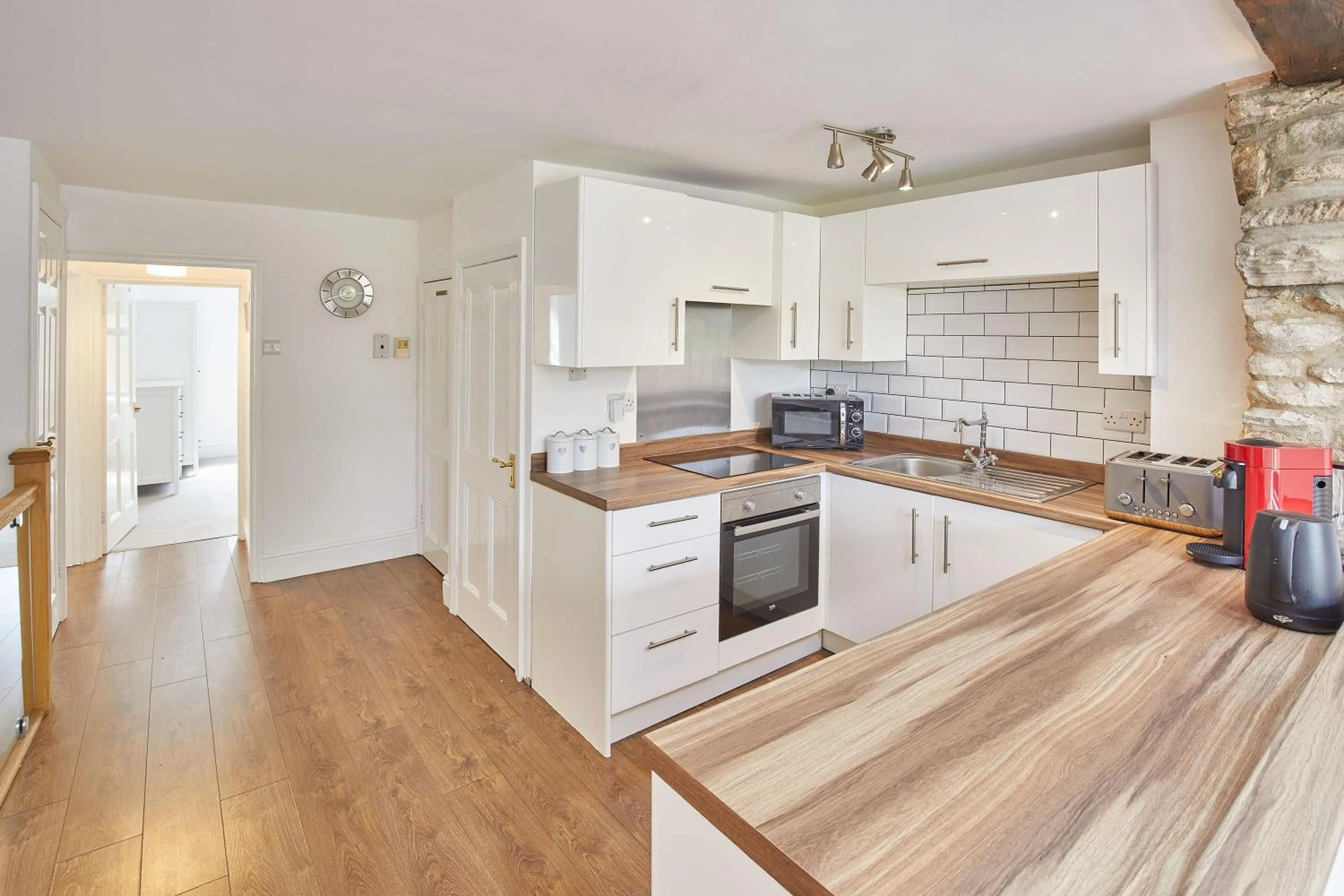 Kitchen or kitchenette in Host & Stay - The Duck Pond