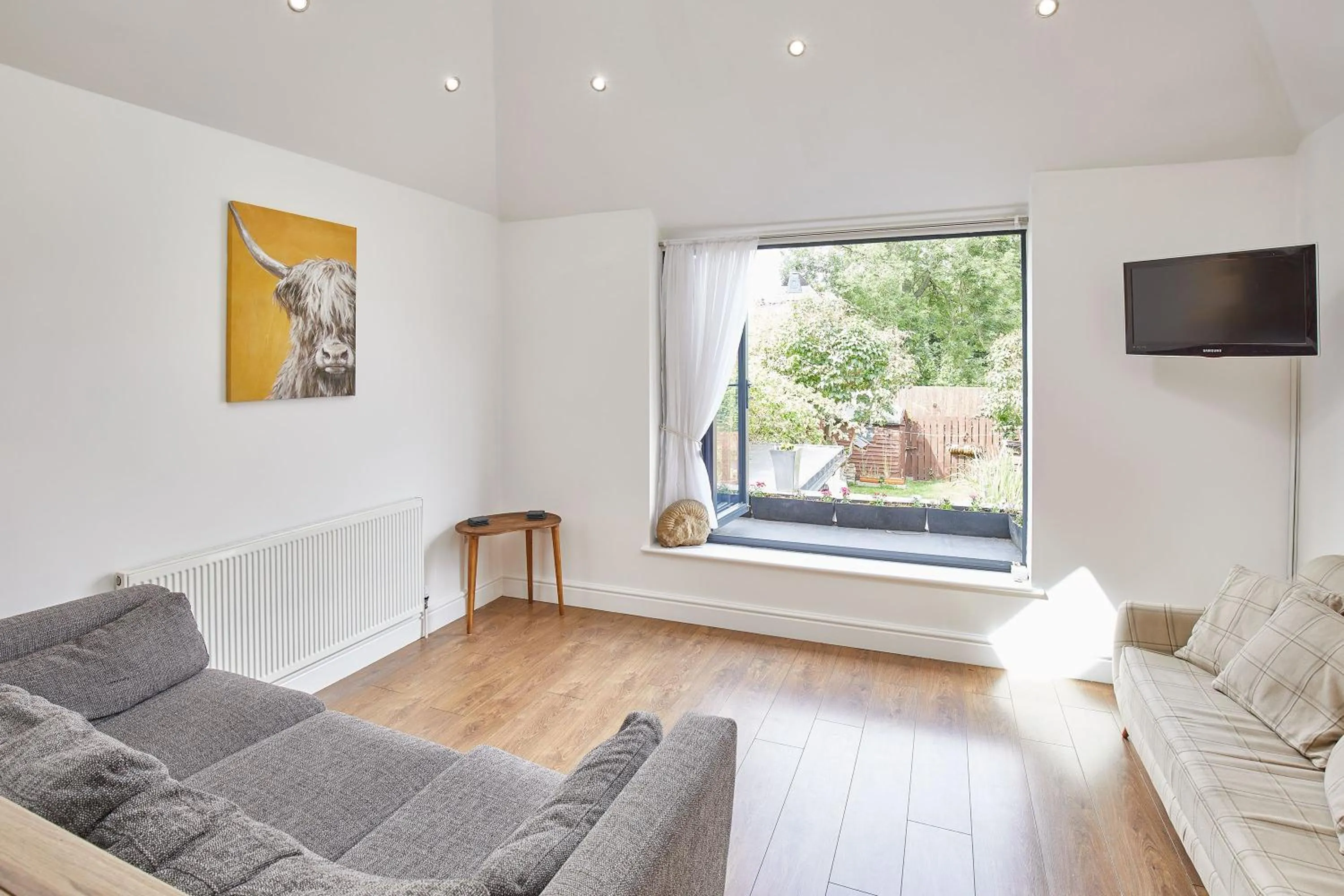 TV and multimedia in Host & Stay - The Duck Pond