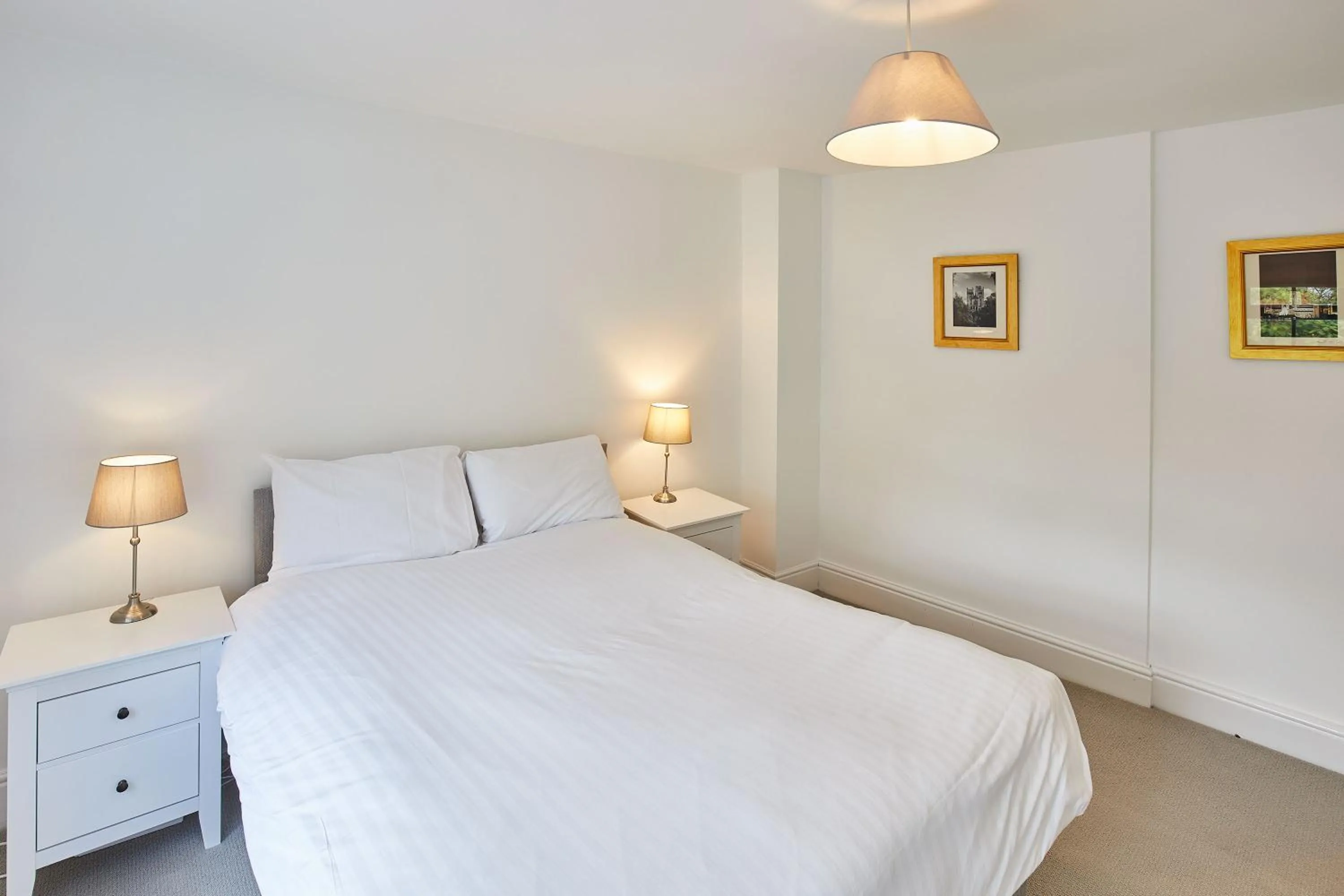 Bed in Host & Stay - The Duck Pond