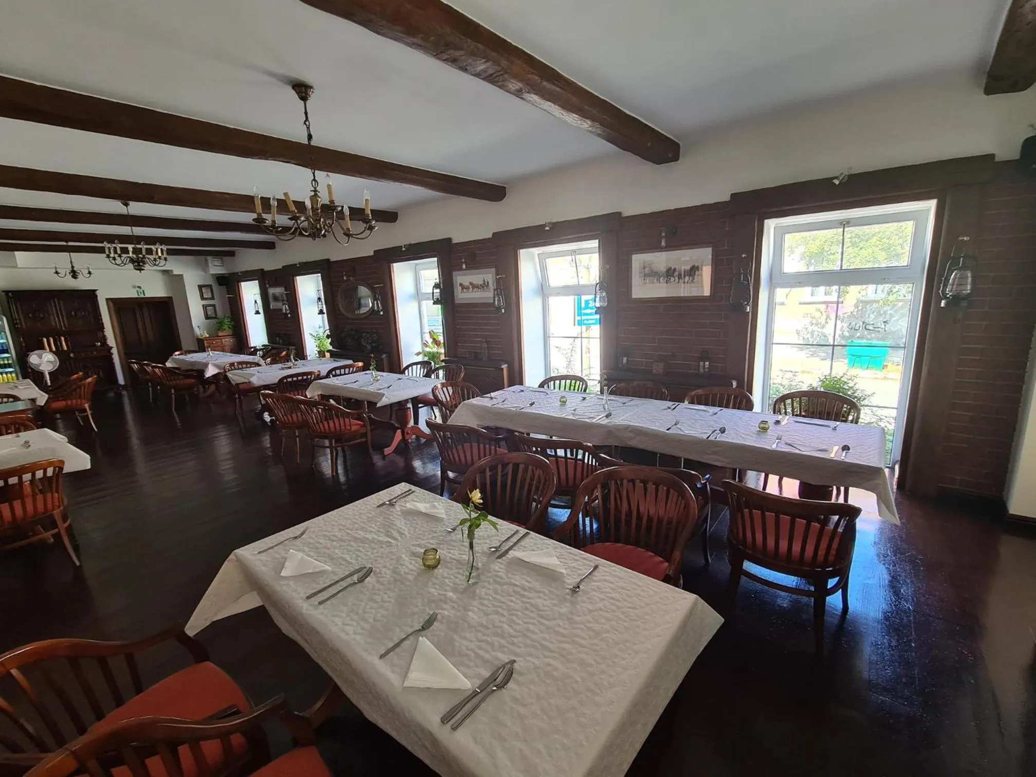 Restaurant/places to eat in Hotel Zajazd Kultury, dawniej Pocztowy