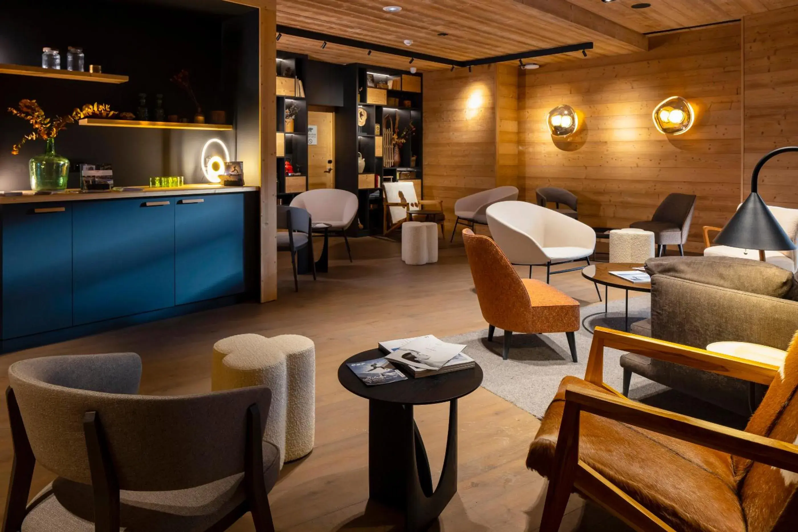 Lounge or bar in HIGALIK HOTEL Lounge or bar in HIGALIK HOTEL