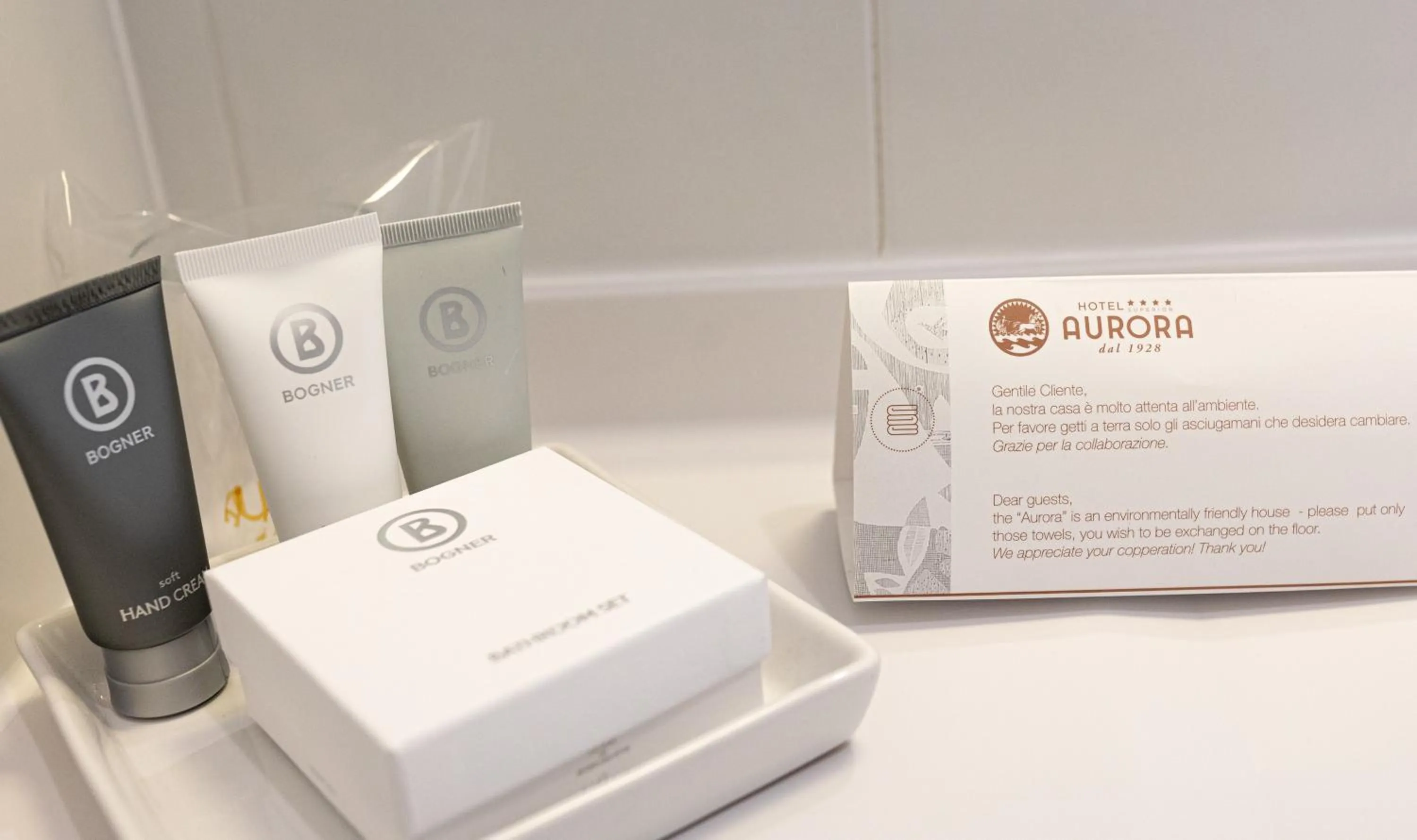 Bathroom in Hotel Aurora