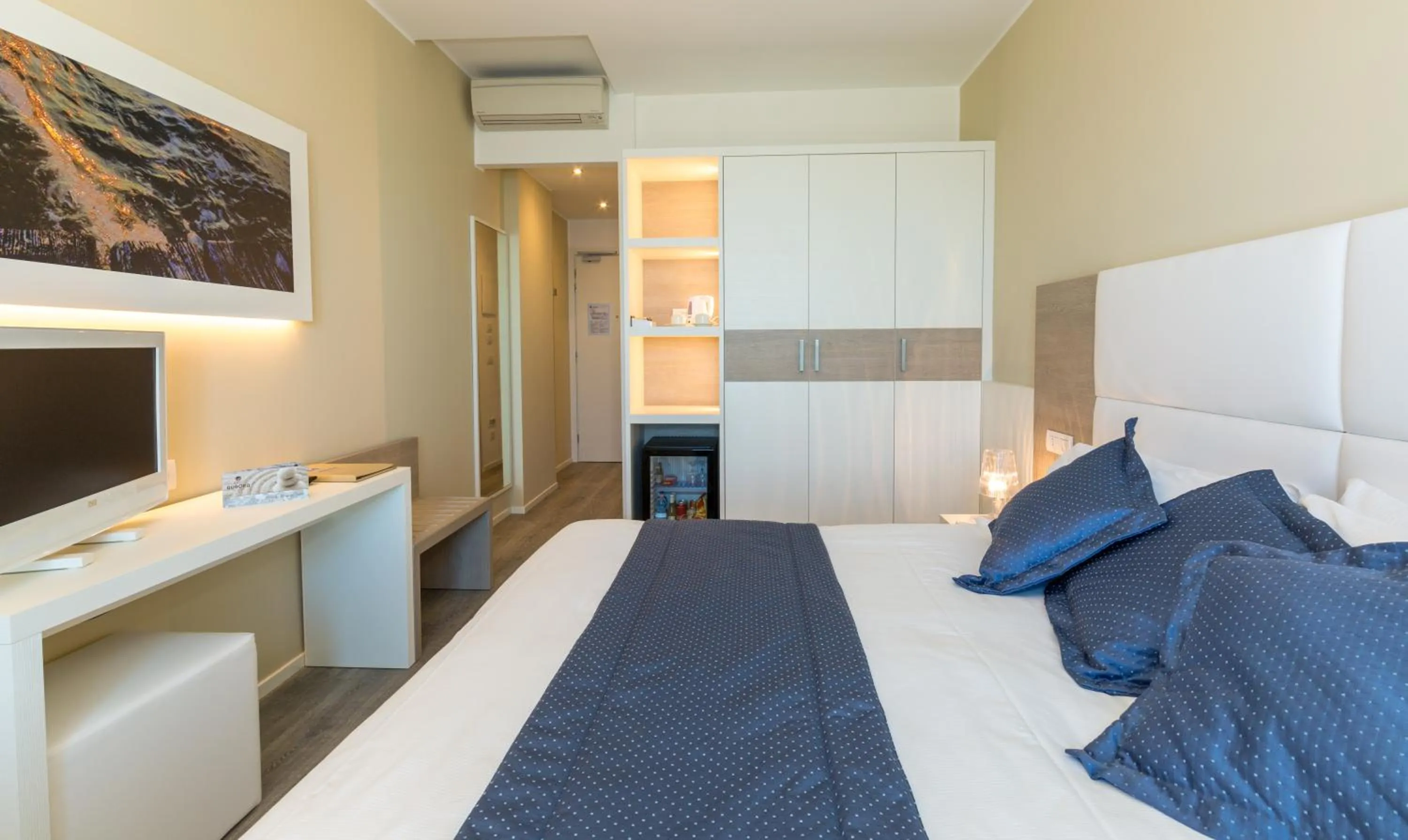 Bedroom, Bed in Hotel Aurora