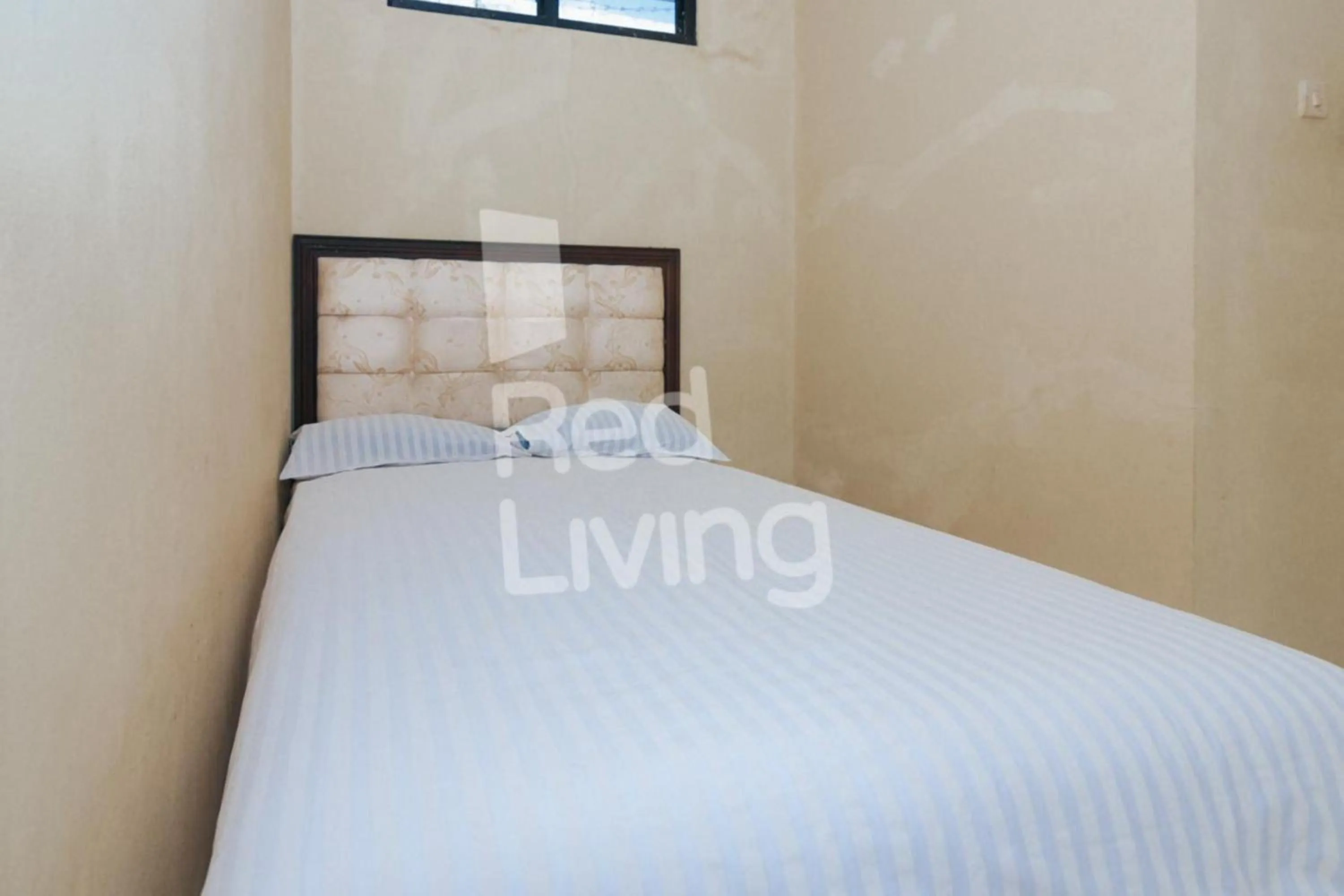 Bedroom, Bed in KORPRI Live House RedPartner