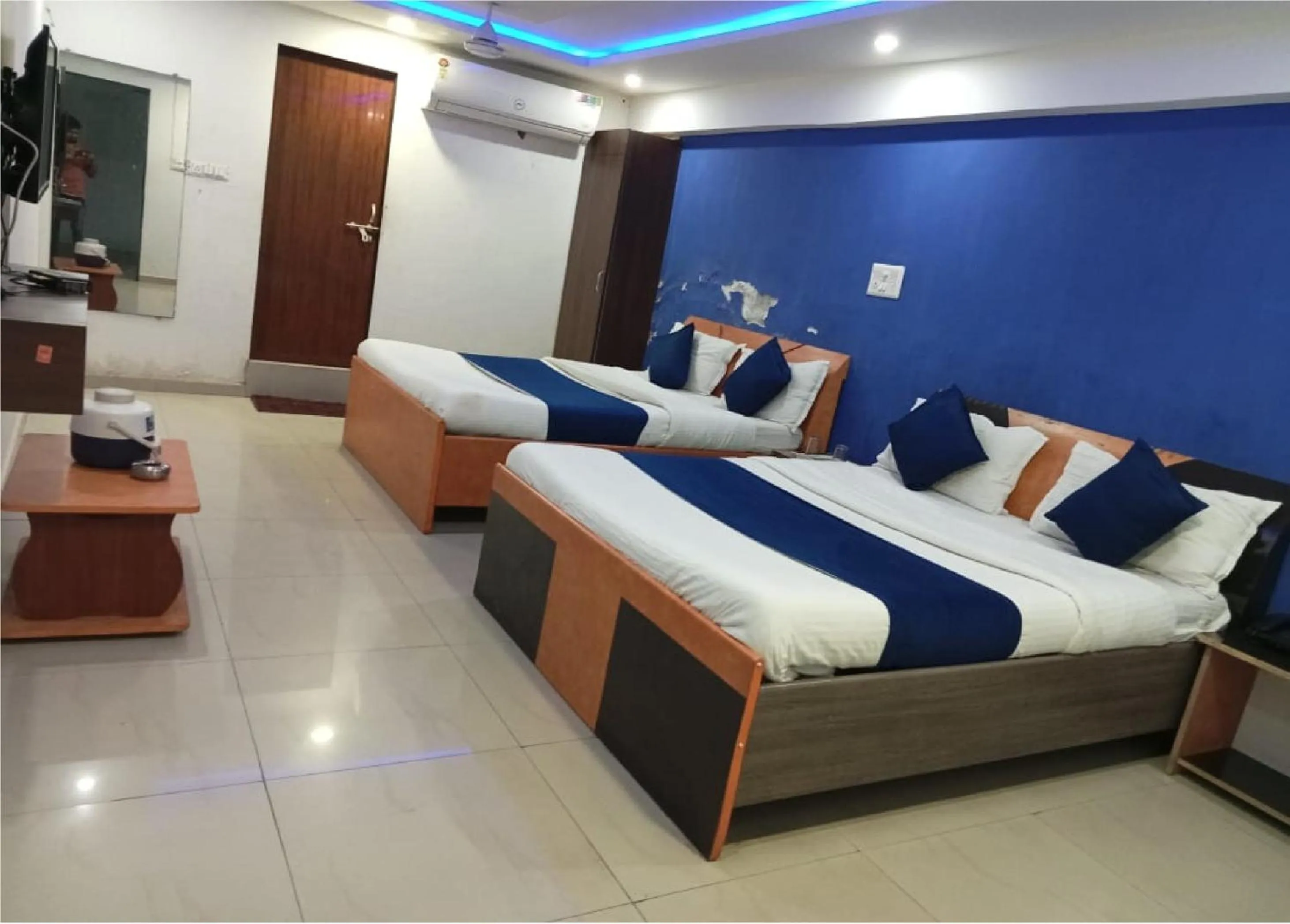 Bed in Hotel Sangam