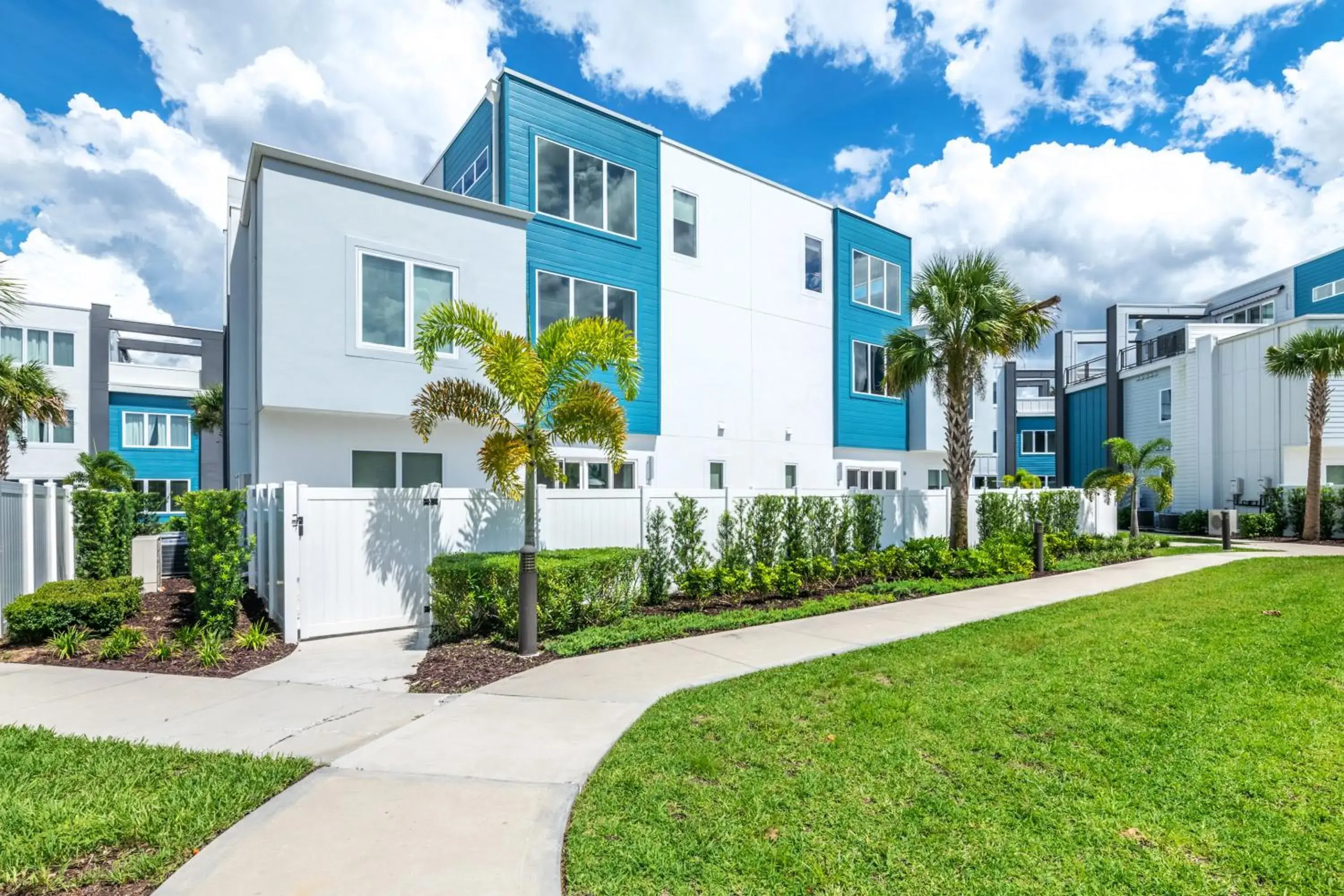 Property building in Spectrum Resort Villas Orlando and Waterparks Property building in Spectrum Resort Villas Orlando and Waterparks