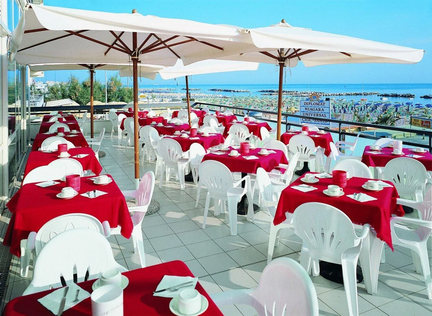 Restaurant/places to eat in Hotel Negresco