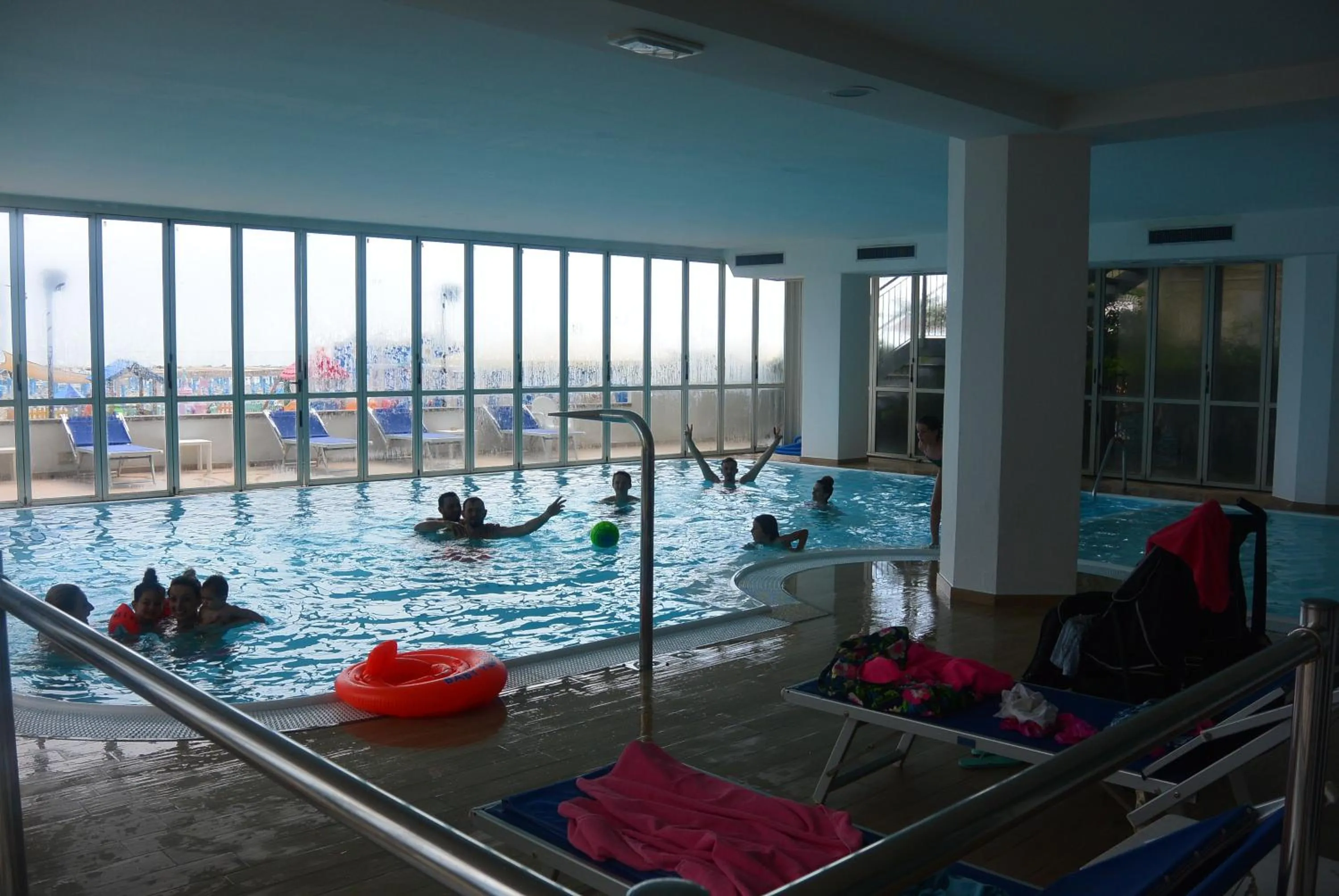 Swimming pool in Hotel Negresco