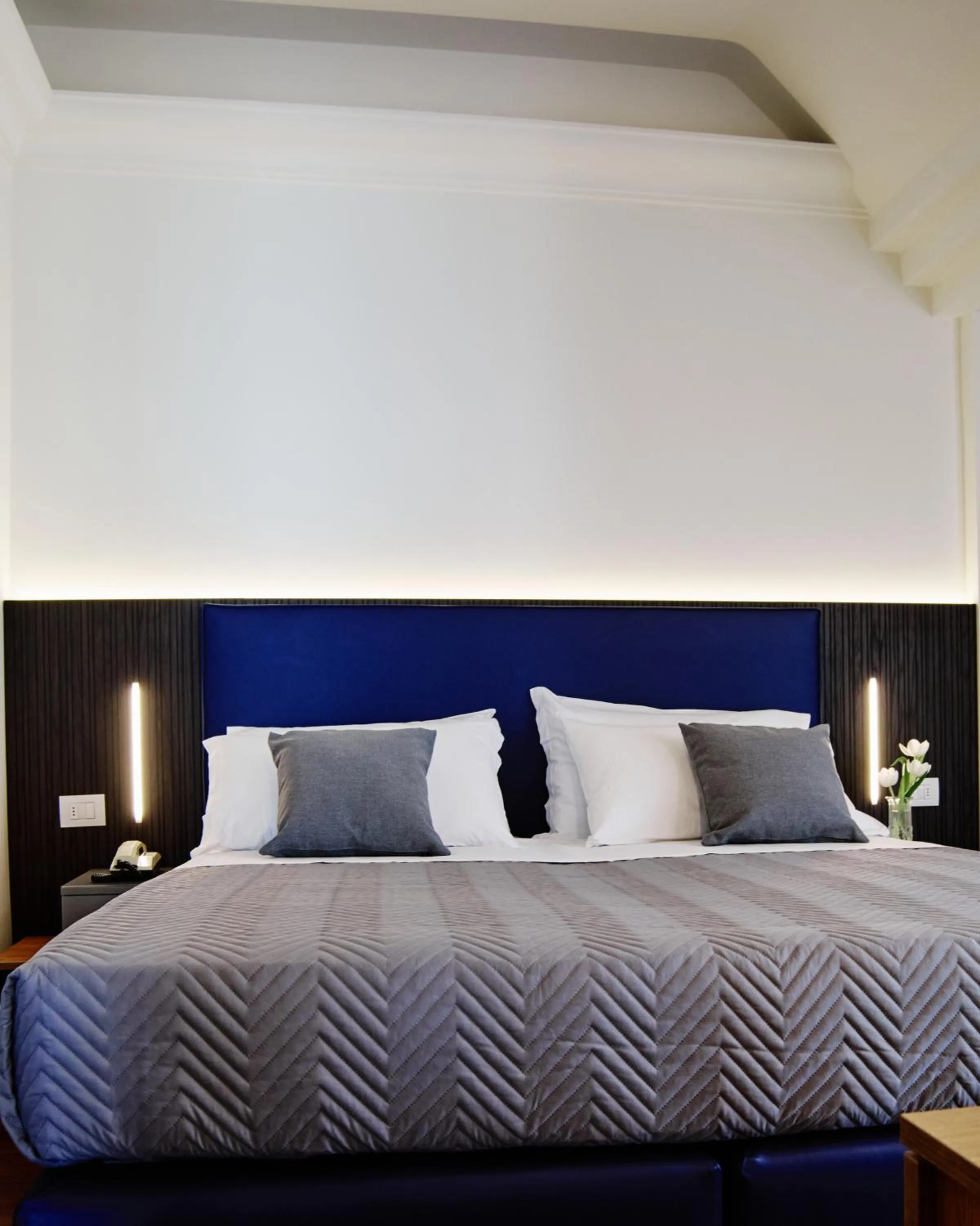 Bed in Hotel Negresco