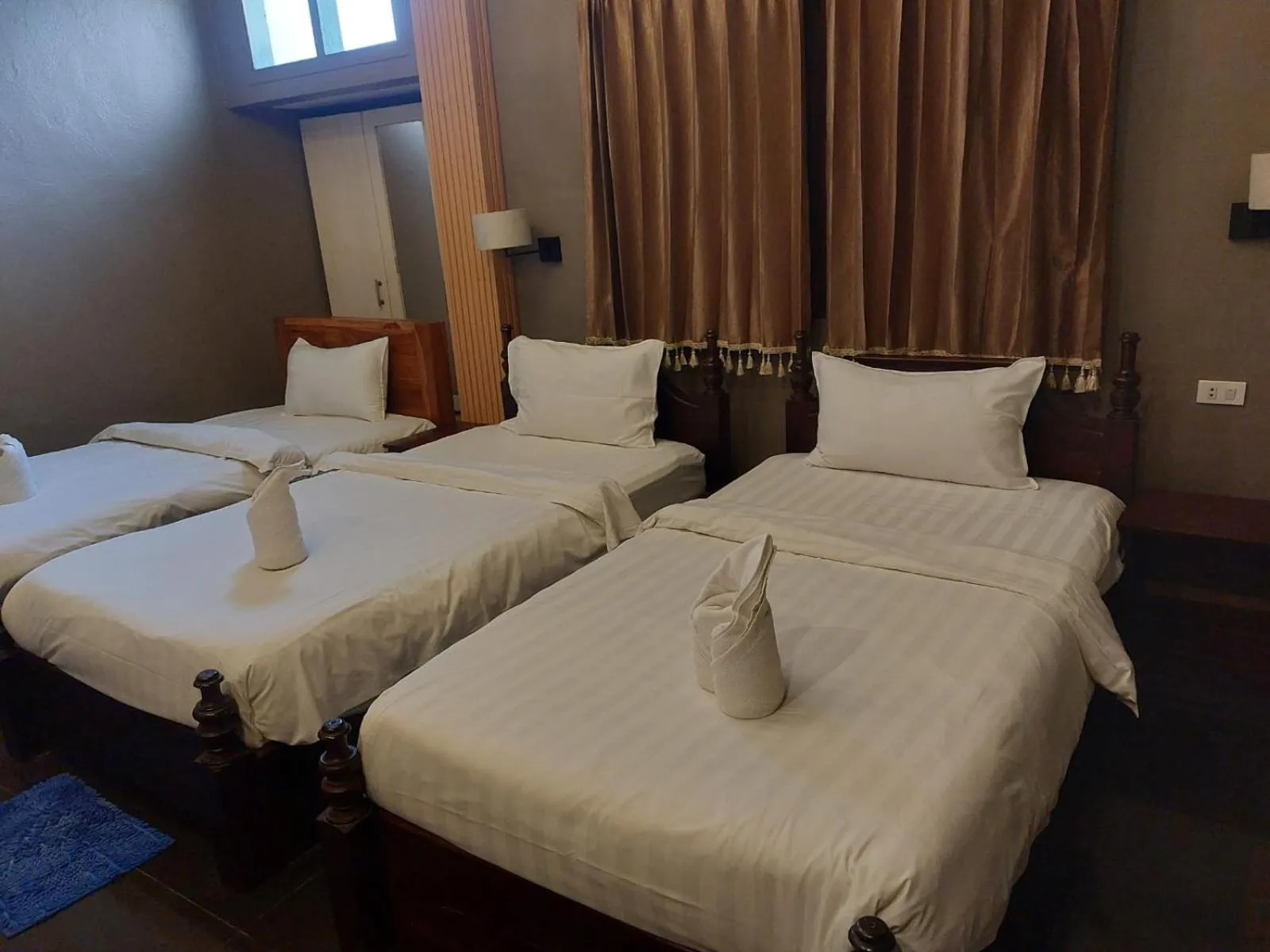 Bed in Ban Channuane