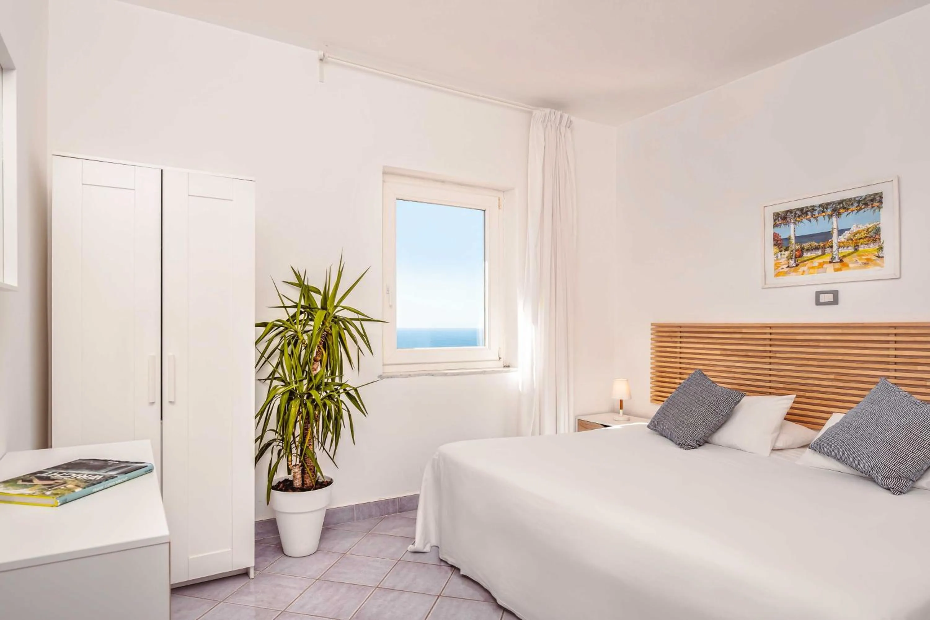 Bedroom, Bed in Gocce Di Capri Resort