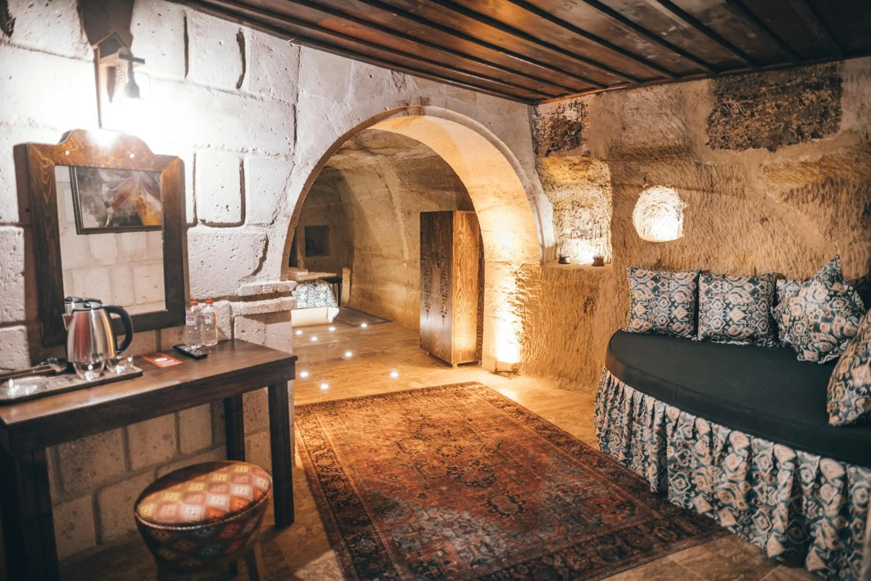 TV and multimedia in Tale Cave İnn