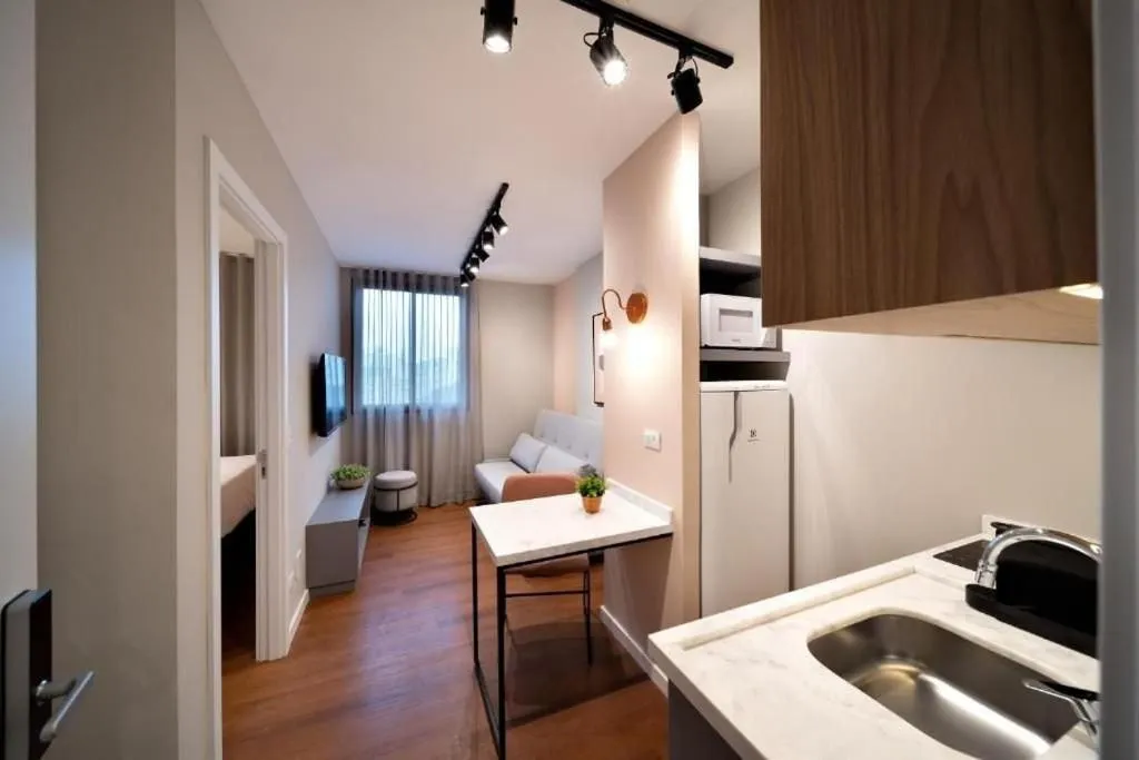 Kitchen or kitchenette in Xtay Princess Curitiba