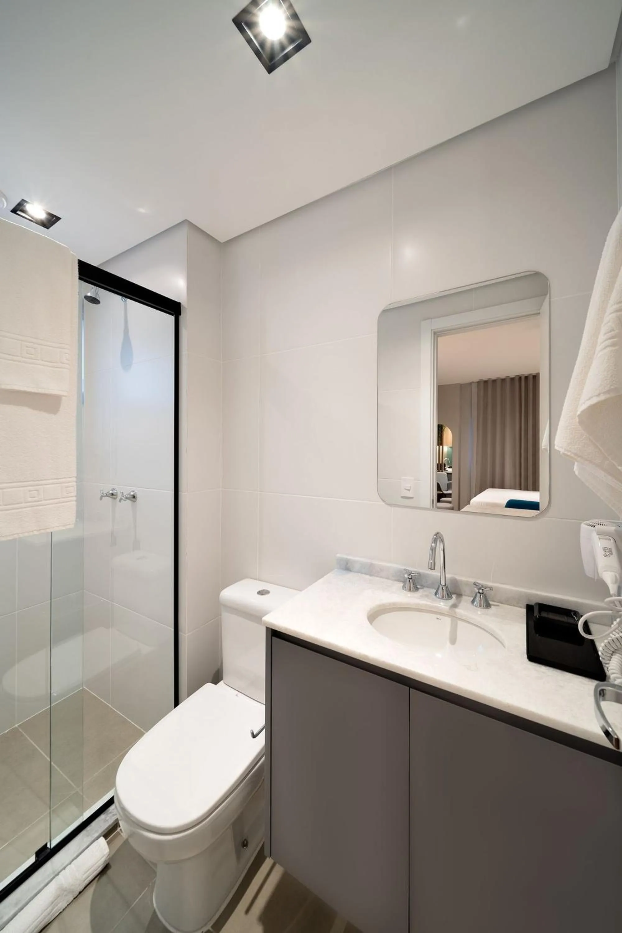 Toilet in Xtay Princess Curitiba