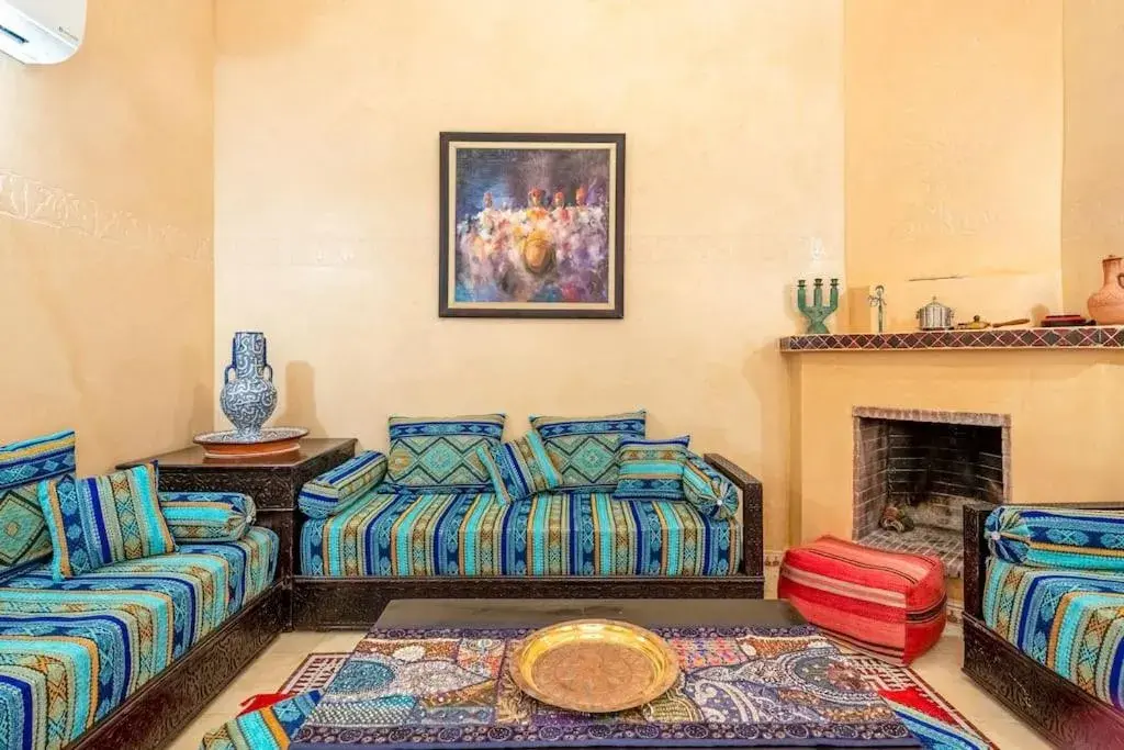 Three-Bedroom House in Riad Anir Three-Bedroom House in Riad Anir