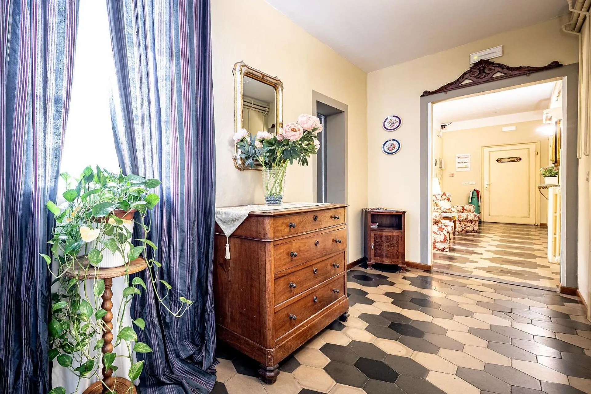 Decorative detail in Bellevue House Affittacamere