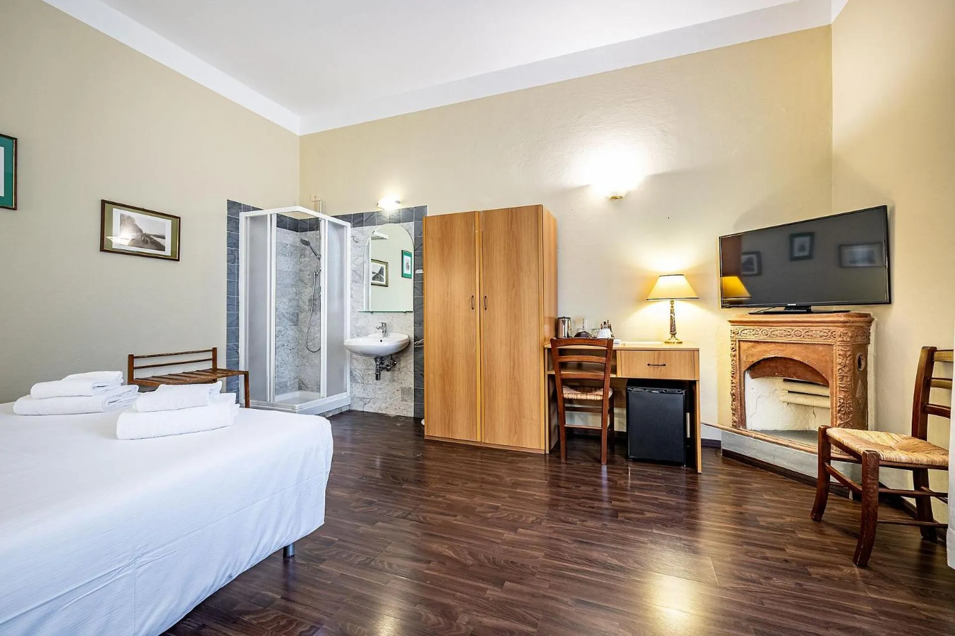 Bedroom, Bed in Bellevue House Affittacamere