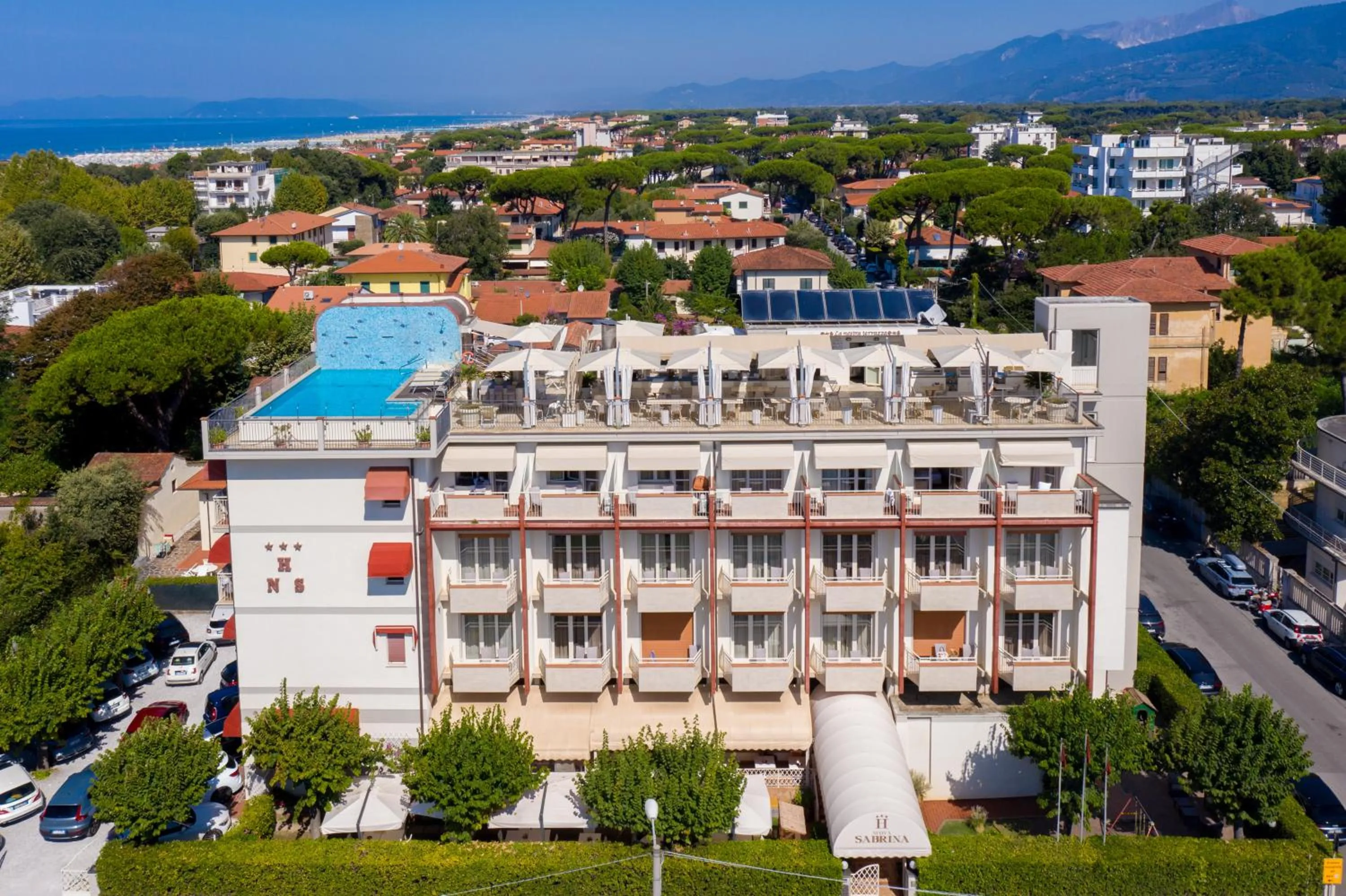 Property building in Hotel Nuova Sabrina