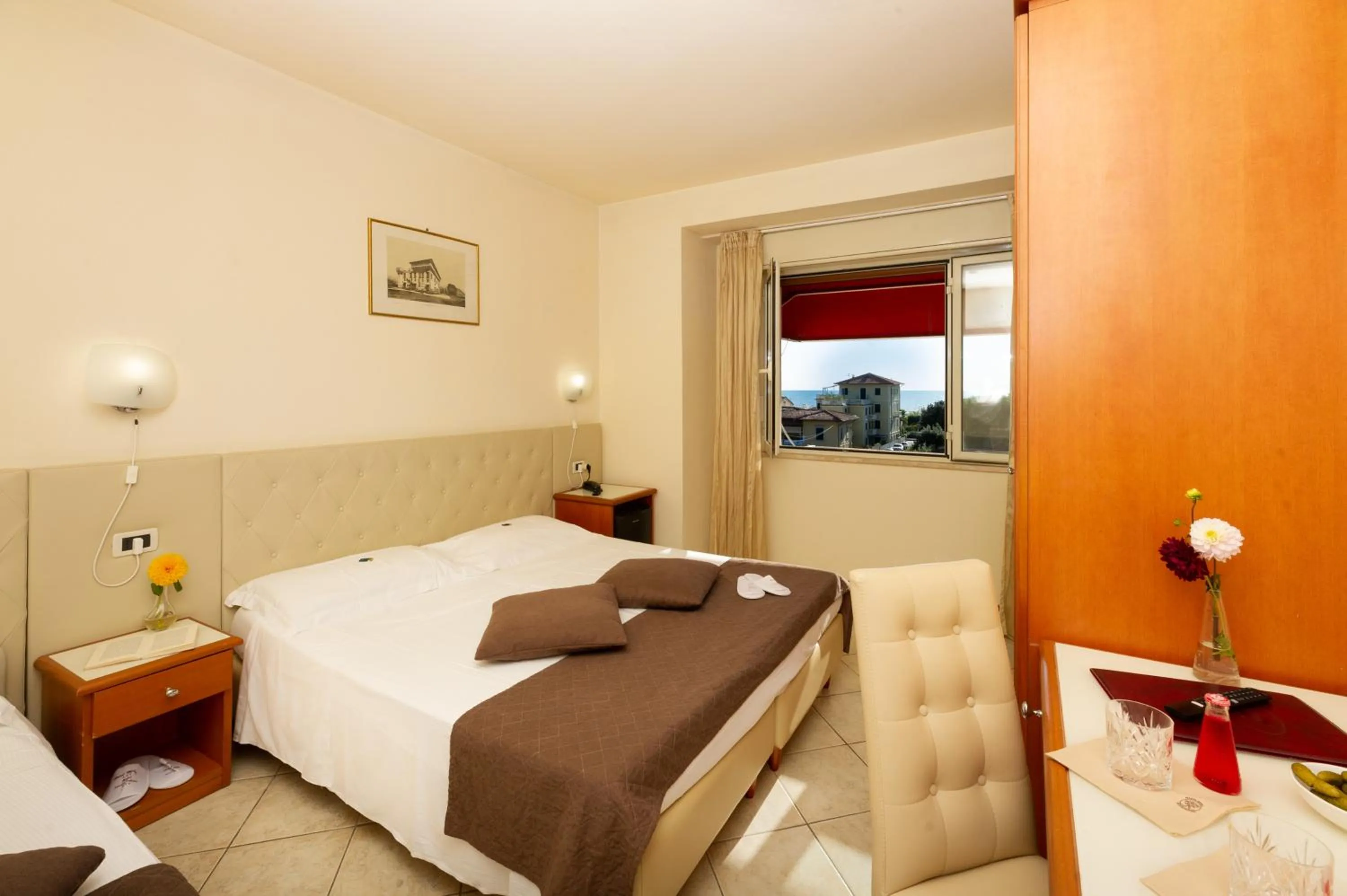 Bedroom, Bed in Hotel Nuova Sabrina