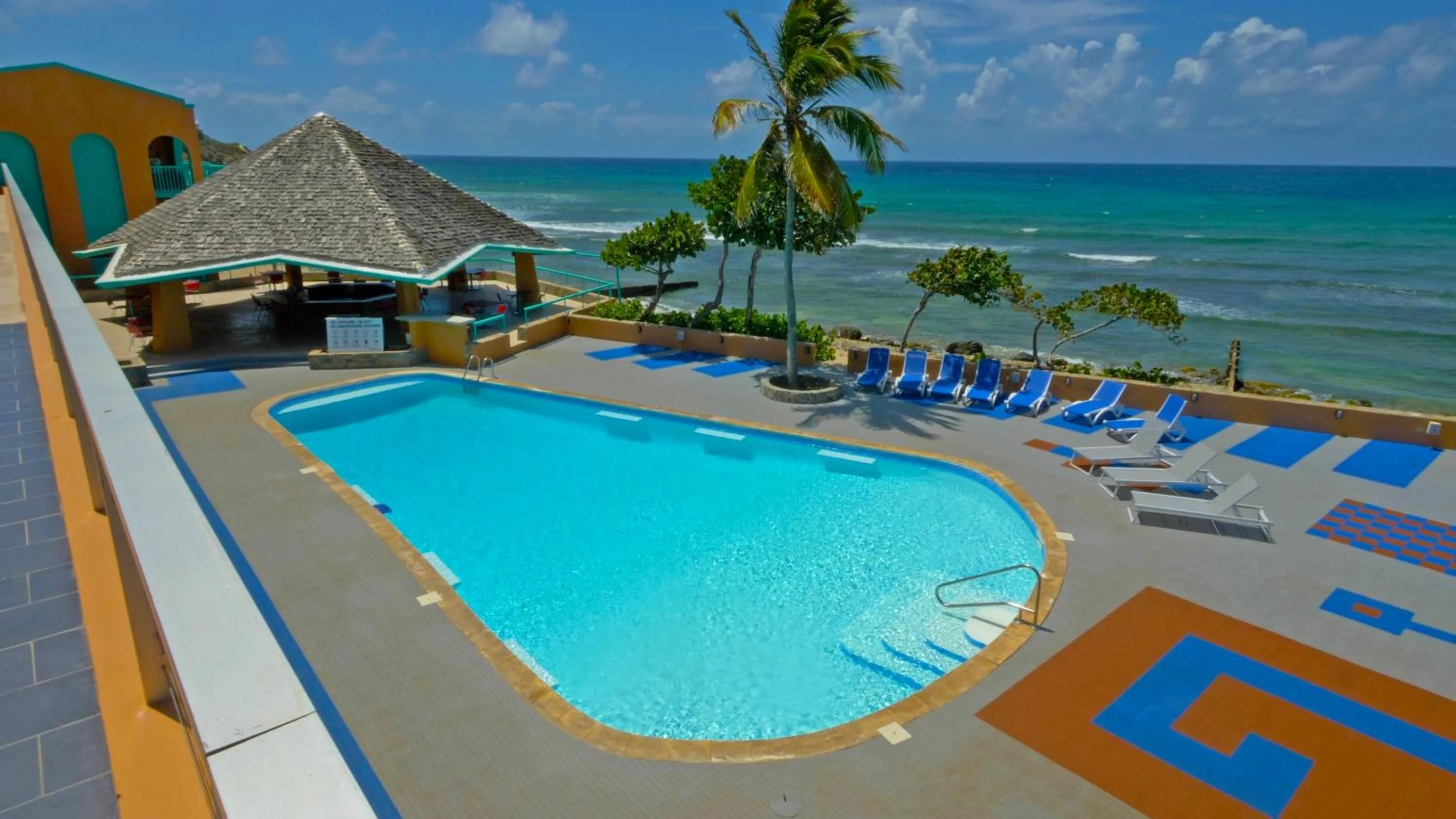 Swimming pool in Grapetree Bay Hotel and Villas